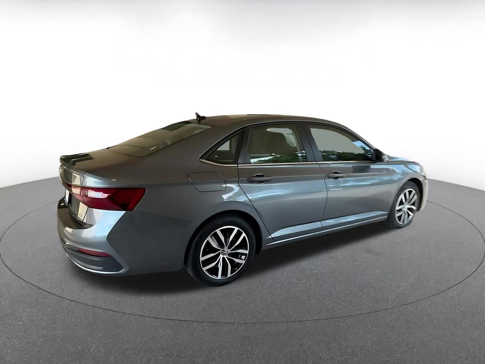 Thumbnail: 2025 Volkswagen Jetta - 14