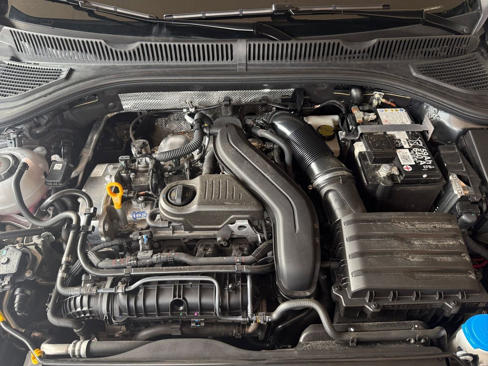 Thumbnail: 2025 Volkswagen Jetta - 25