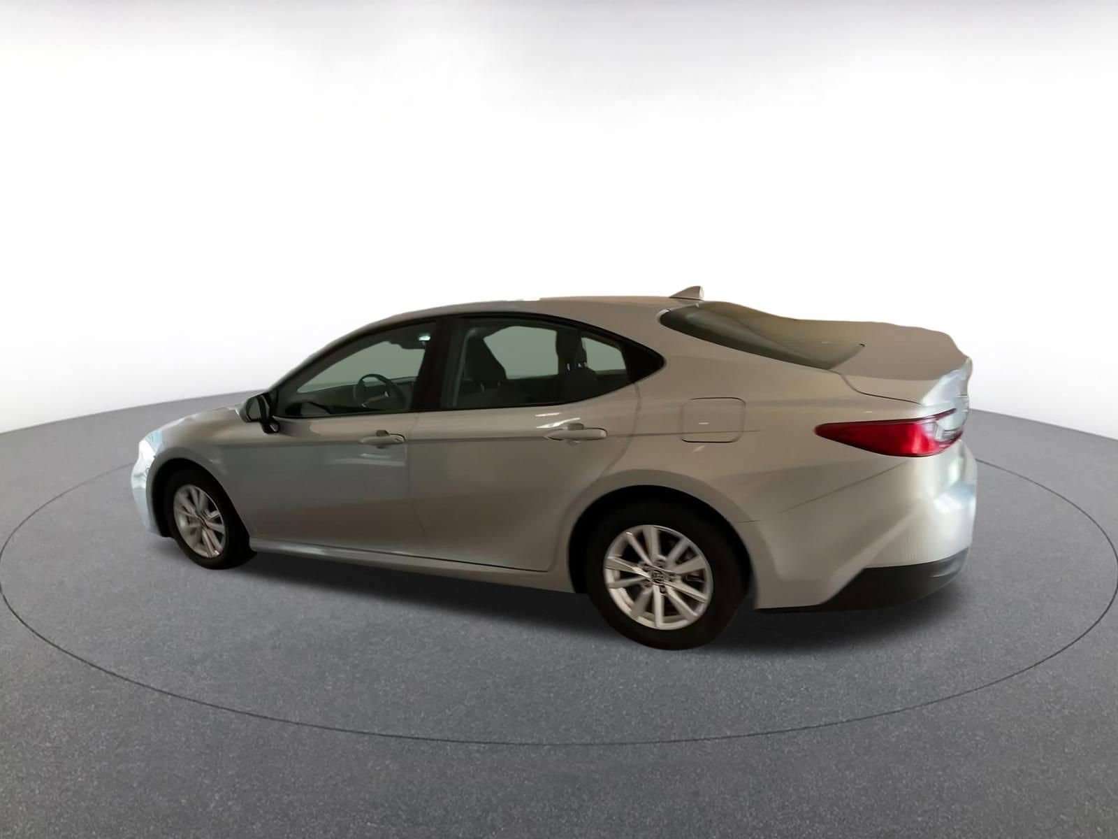 Thumbnail: 2025 Toyota Camry - 17