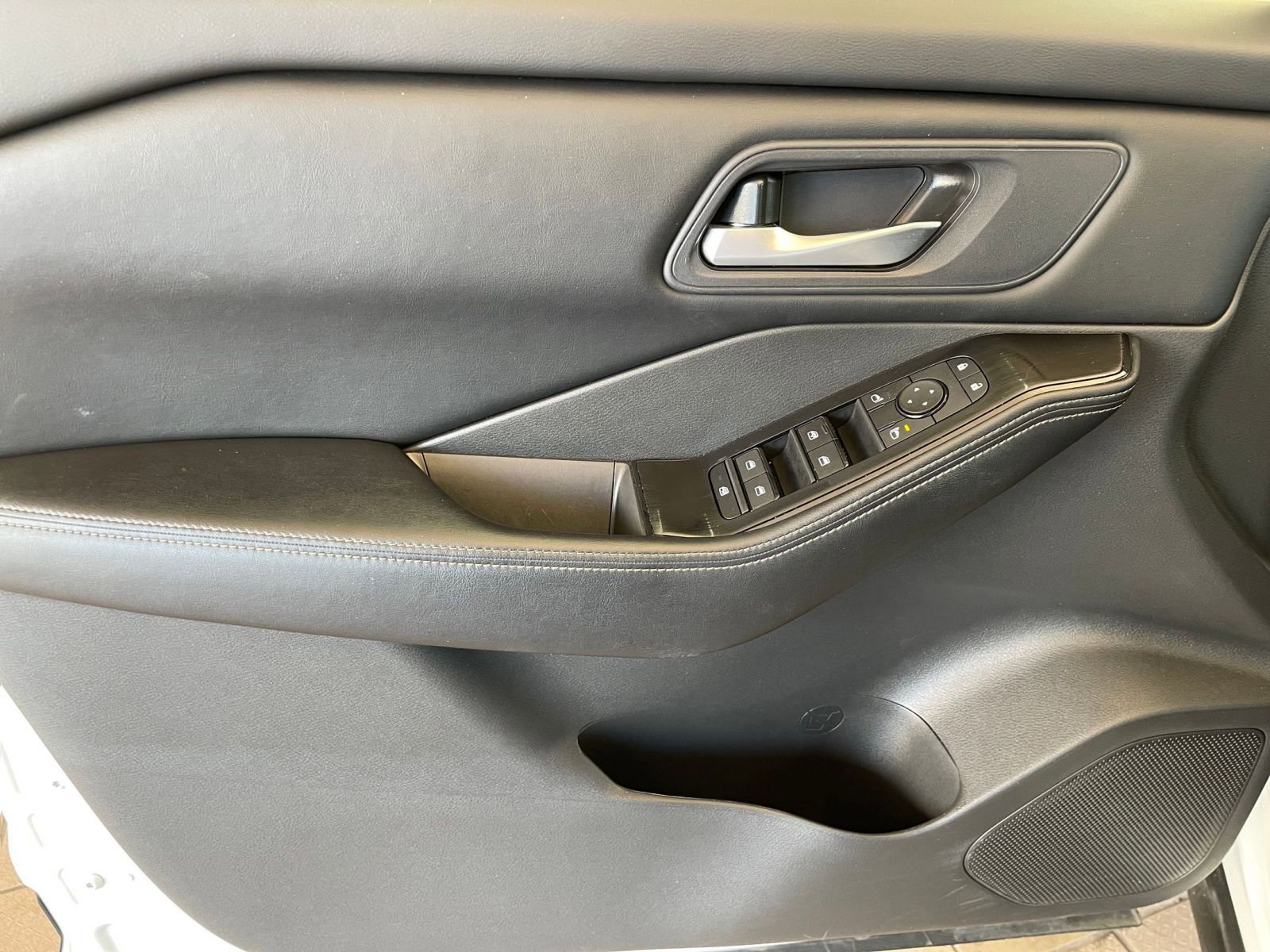 Thumbnail: 2025 Nissan Rogue - 18