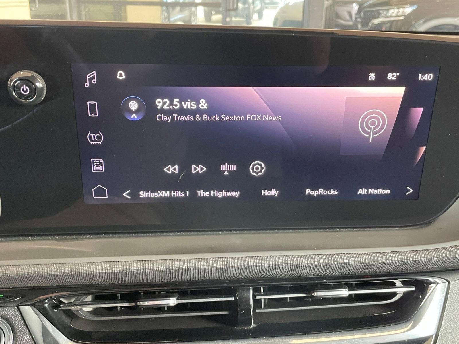 Thumbnail: 2025 Buick Envista - 21