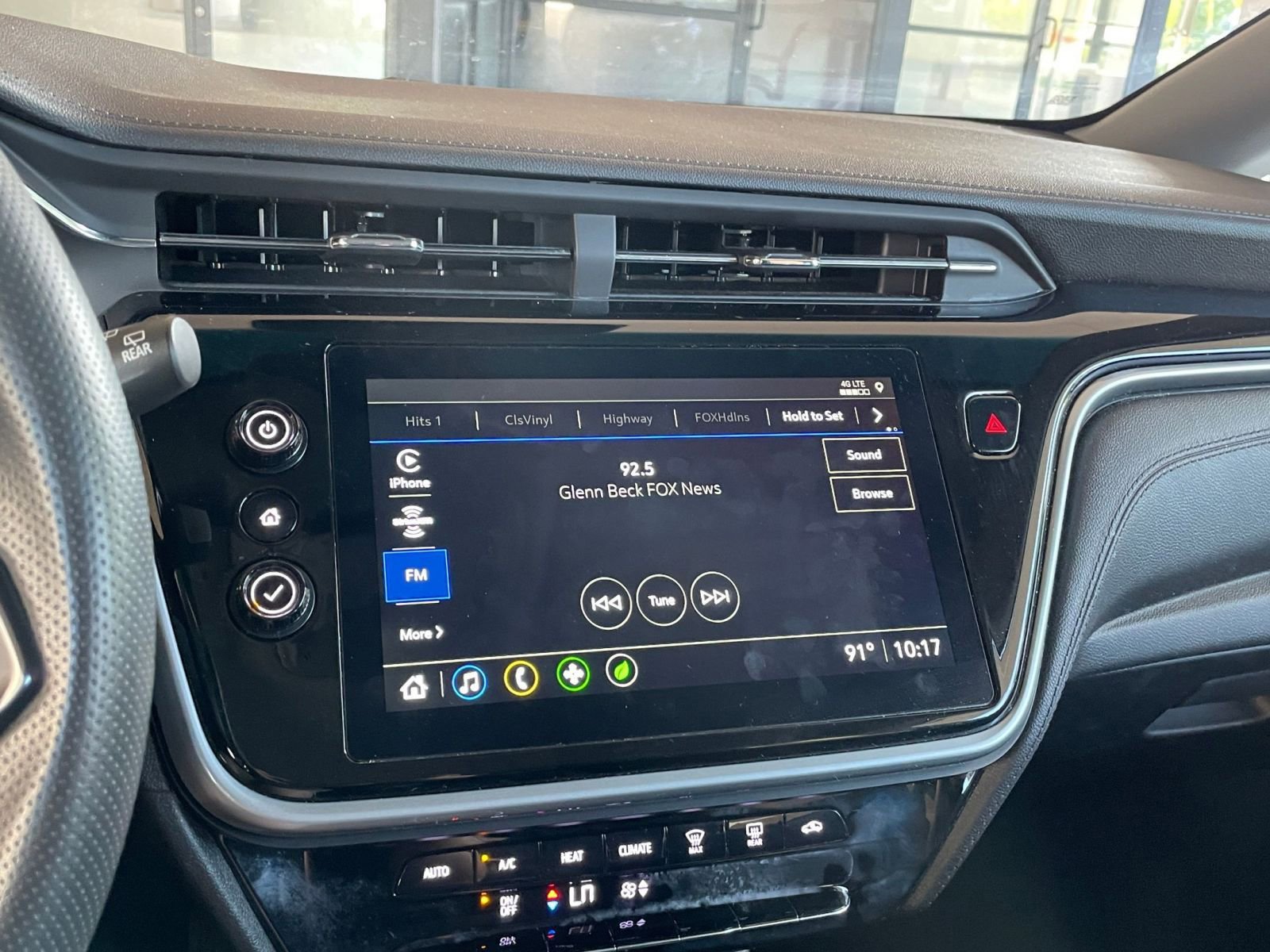 Thumbnail: 2023 Chevrolet Bolt EV - 25