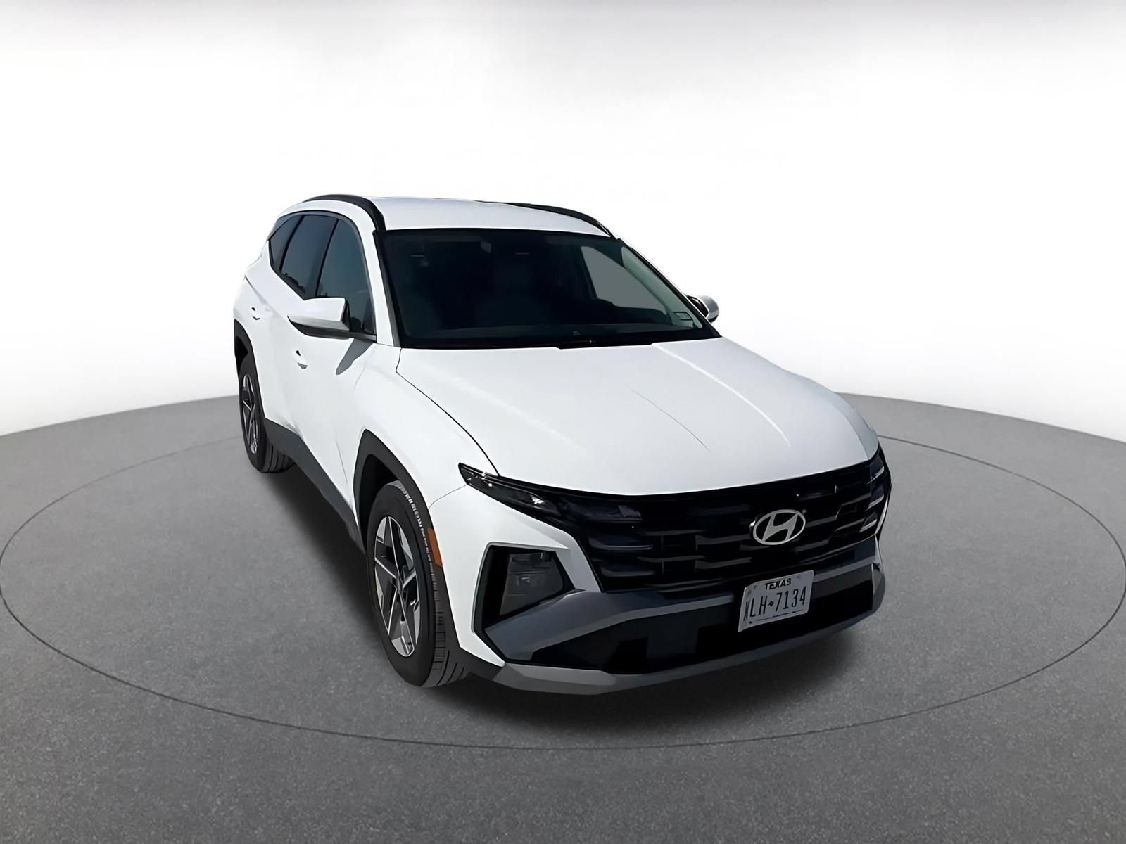 Thumbnail: 2026 Hyundai Tucson - 3