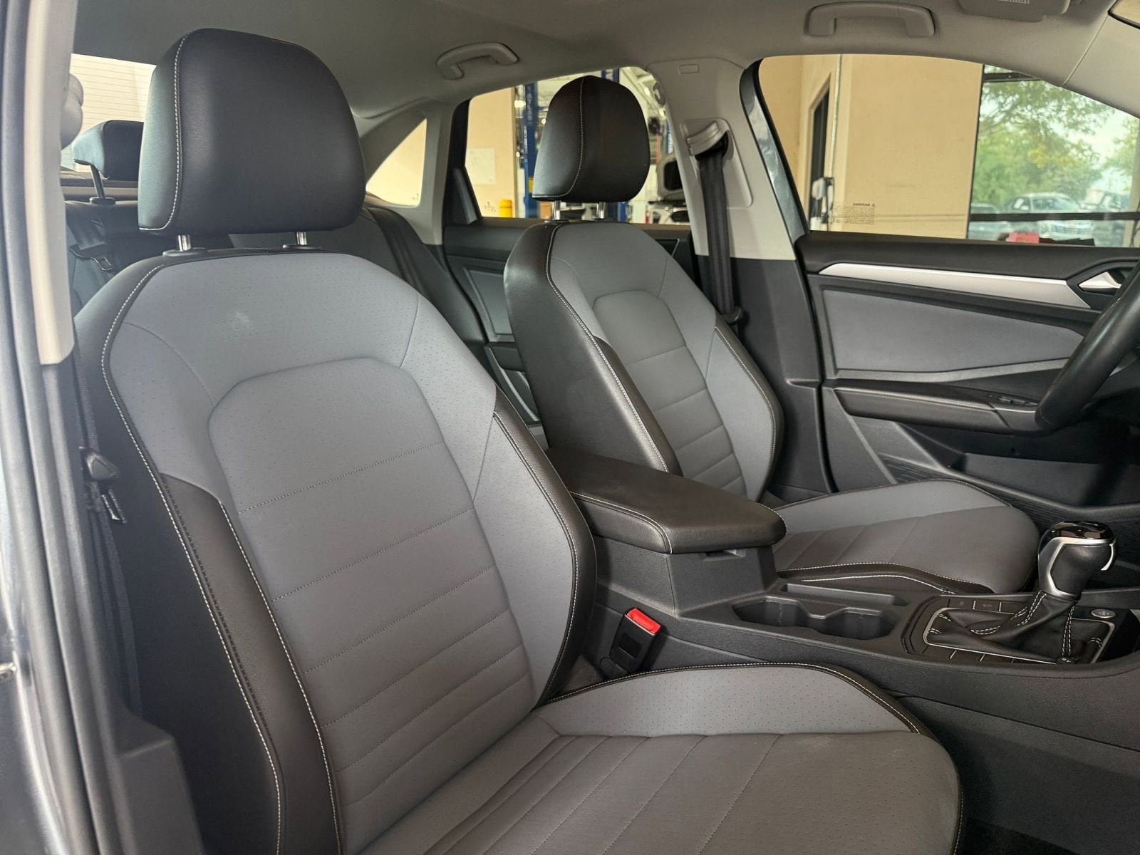 Thumbnail: 2025 Volkswagen Jetta - 30