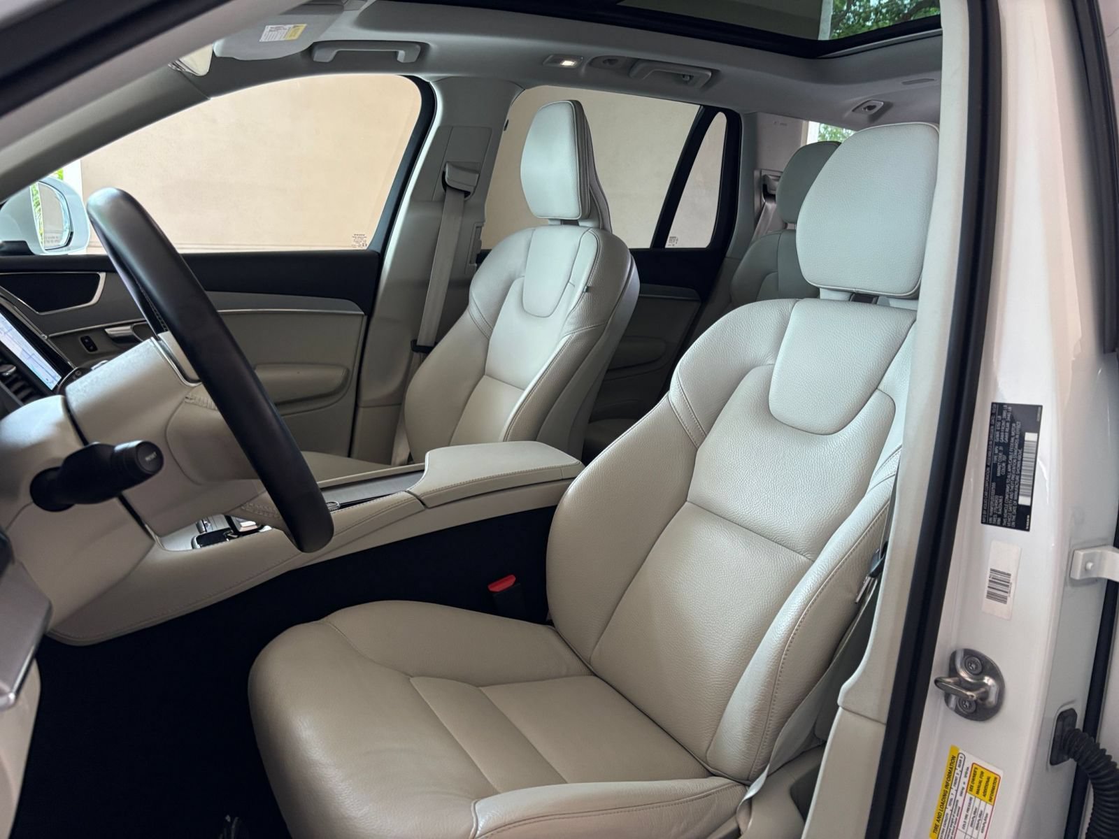 Thumbnail: 2025 Volvo XC90 - 23