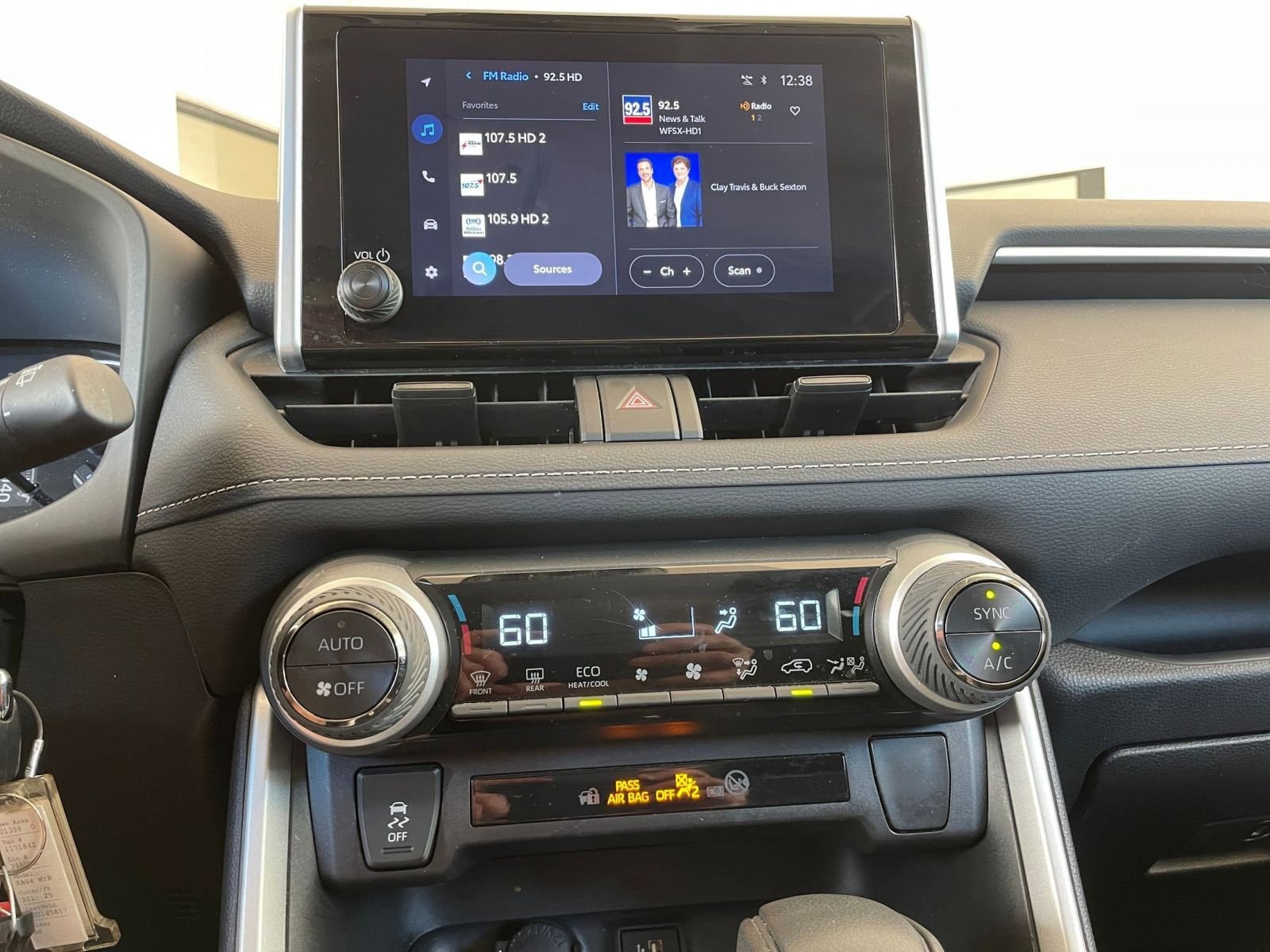 Thumbnail: 2025 Toyota RAV4 - 18