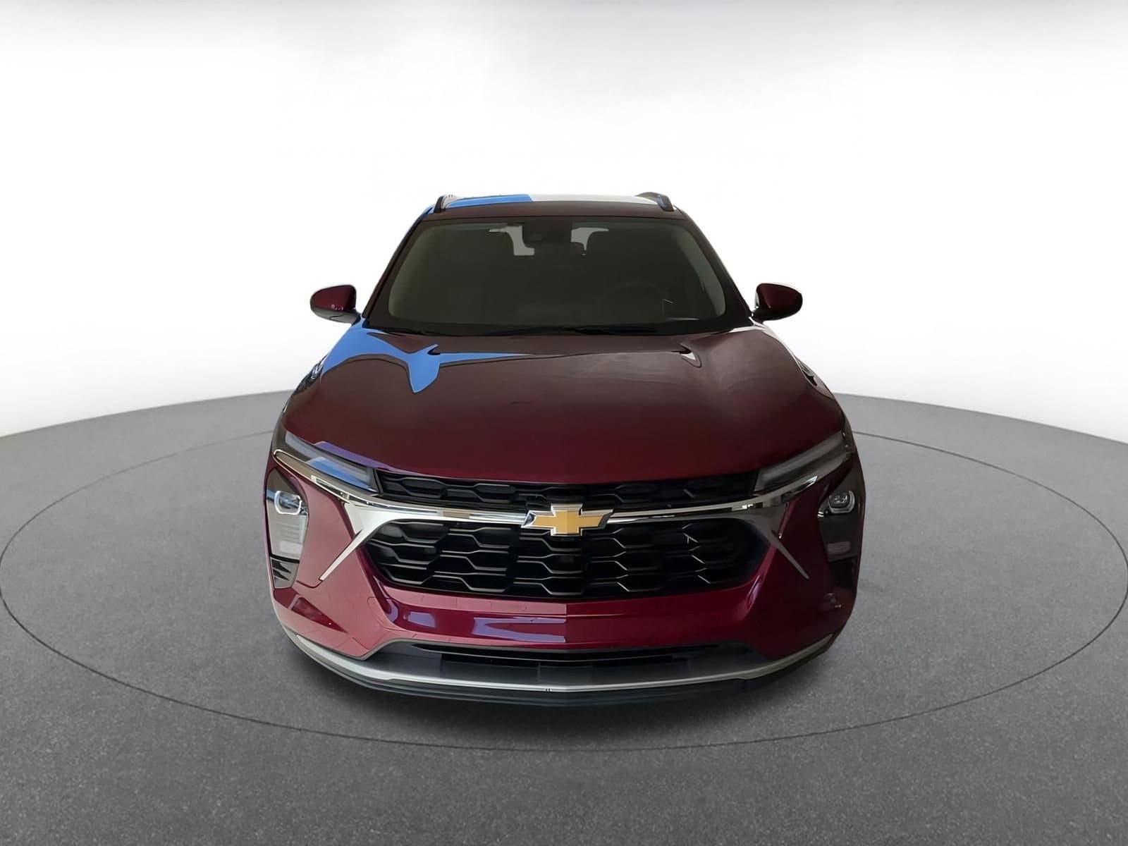 Thumbnail: 2025 Chevrolet Trax - 4