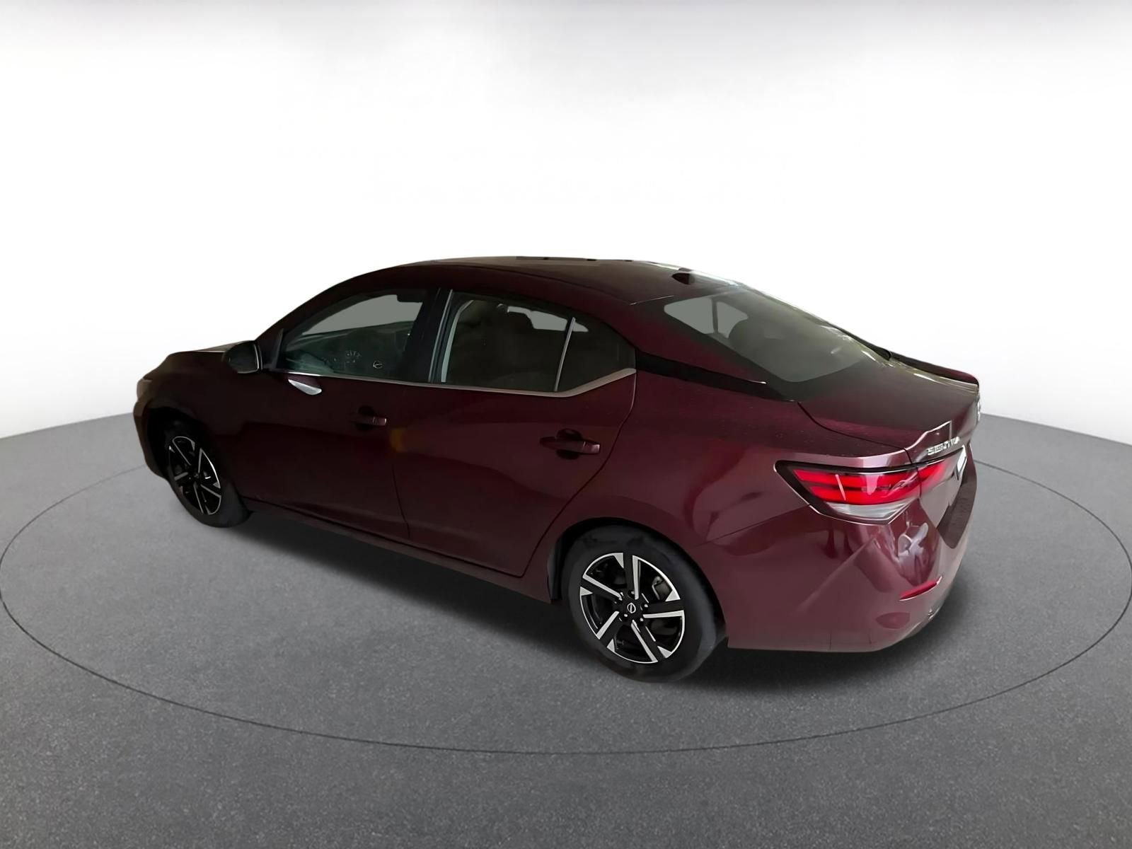 Thumbnail: 2025 Nissan Sentra - 10