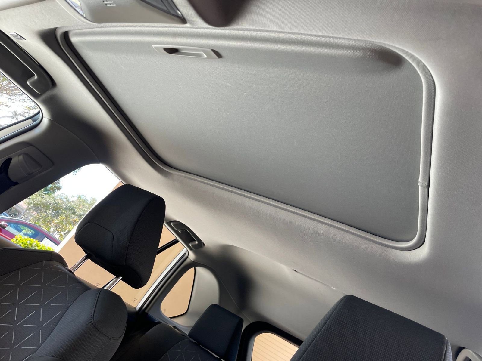 Thumbnail: 2025 Toyota RAV4 - 29