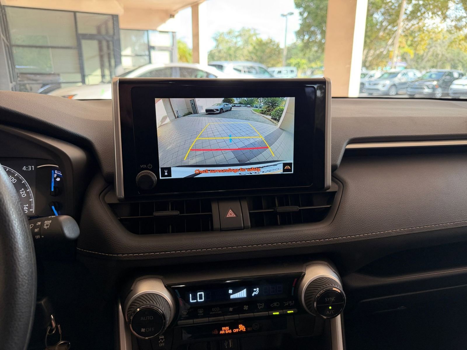 Thumbnail: 2025 Toyota RAV4 - 17