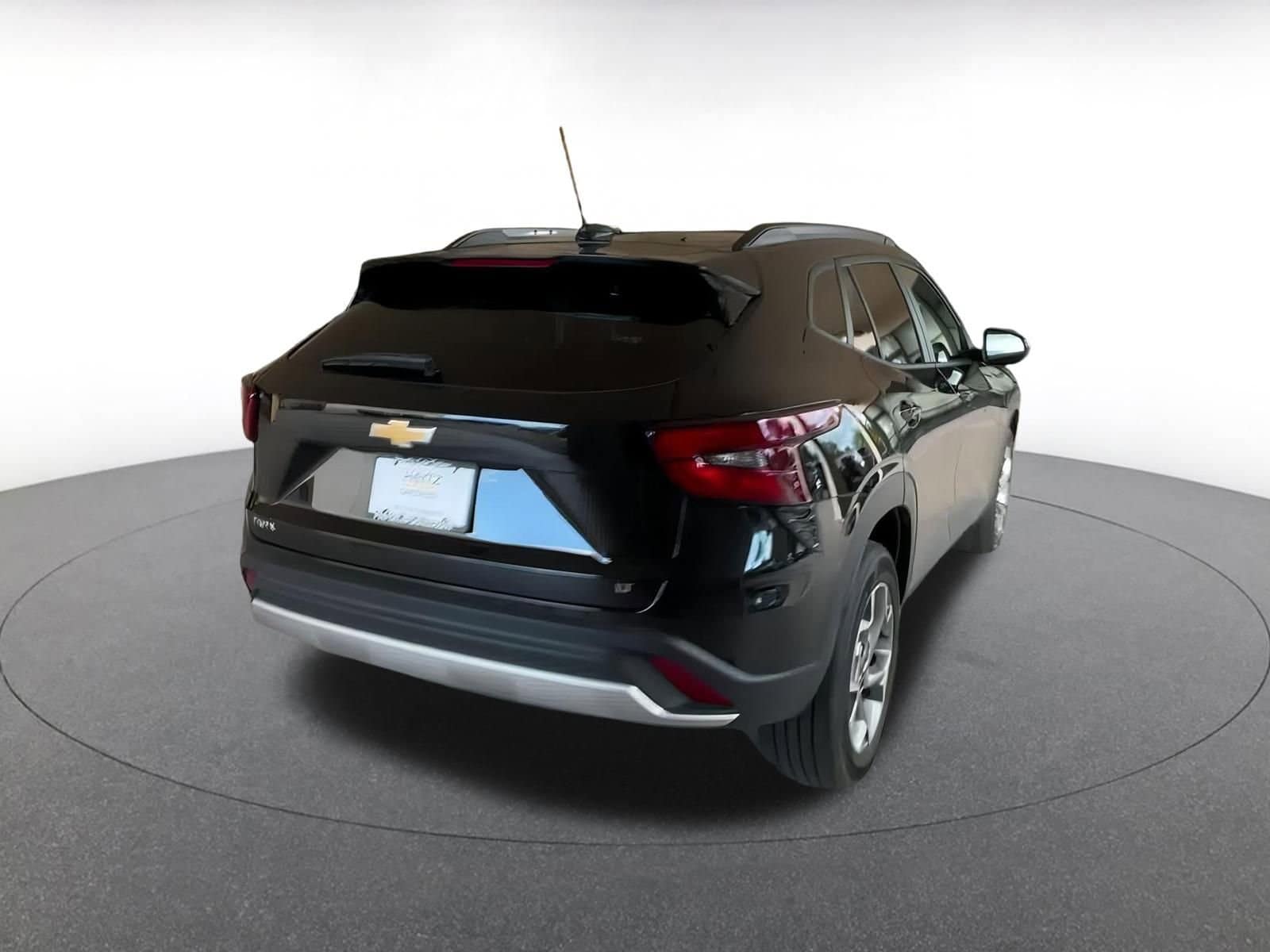 Thumbnail: 2025 Chevrolet Trax - 14