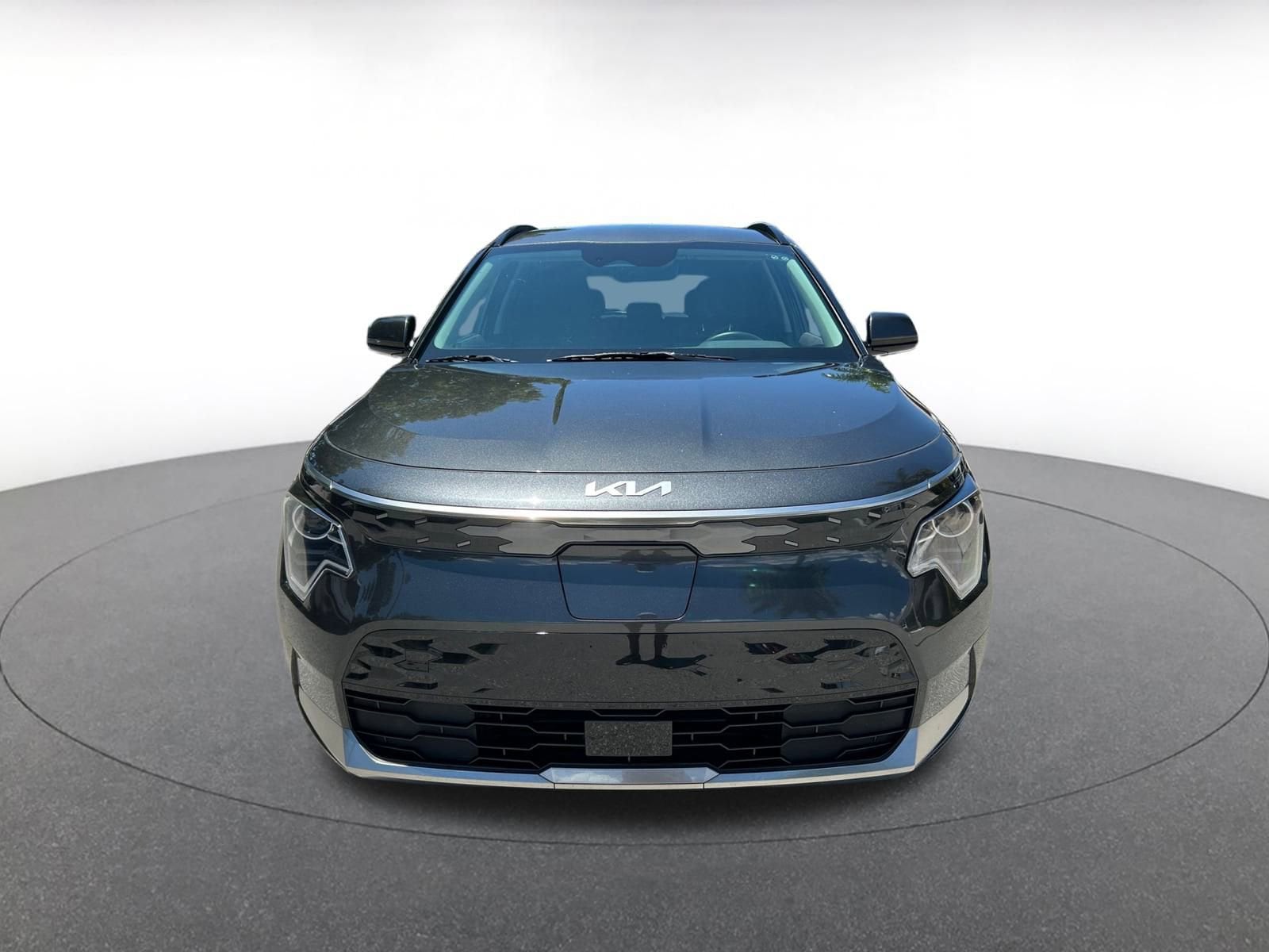 Thumbnail: 2023 Kia Niro - 2