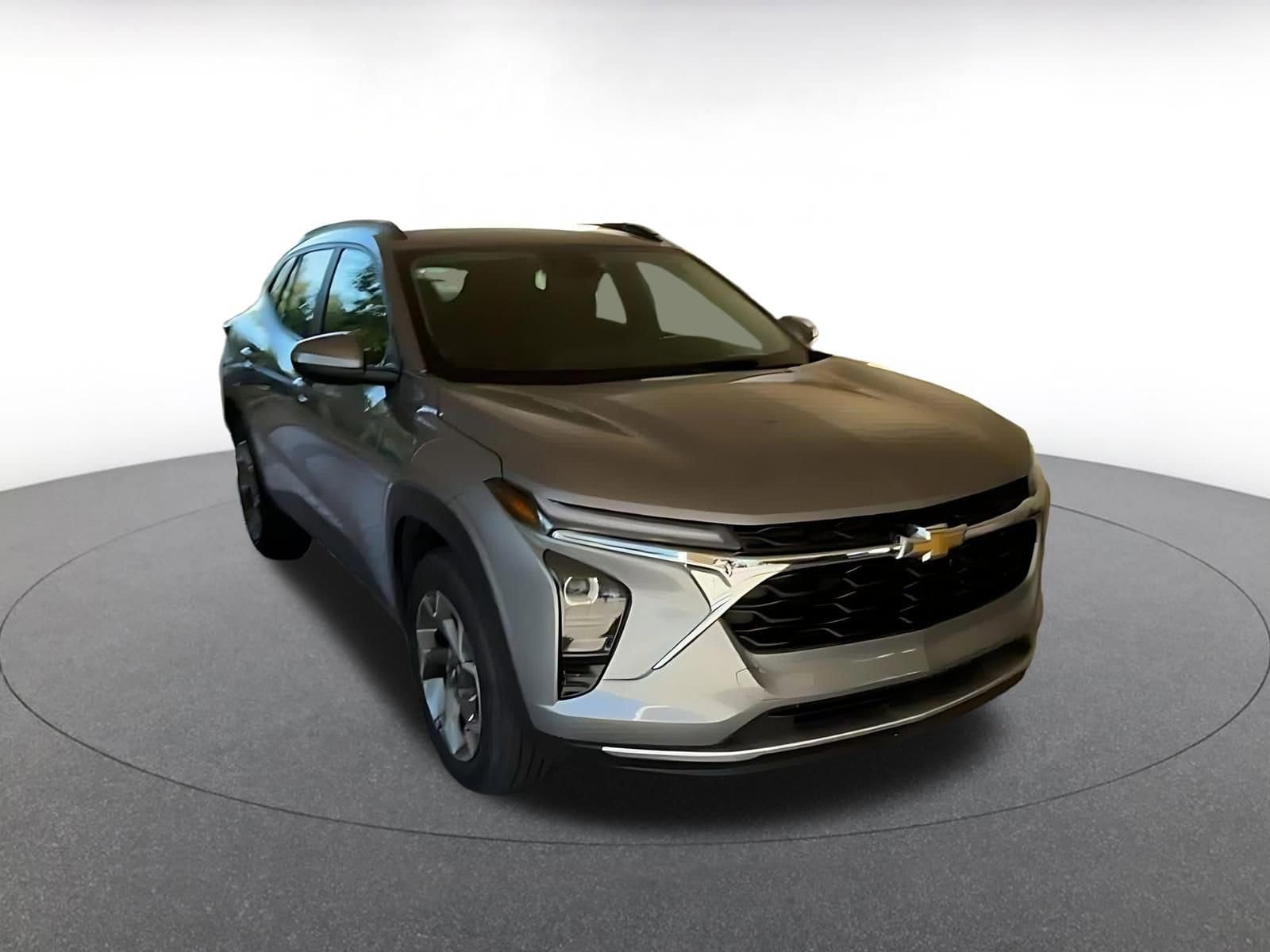 Thumbnail: 2025 Chevrolet Trax - 3