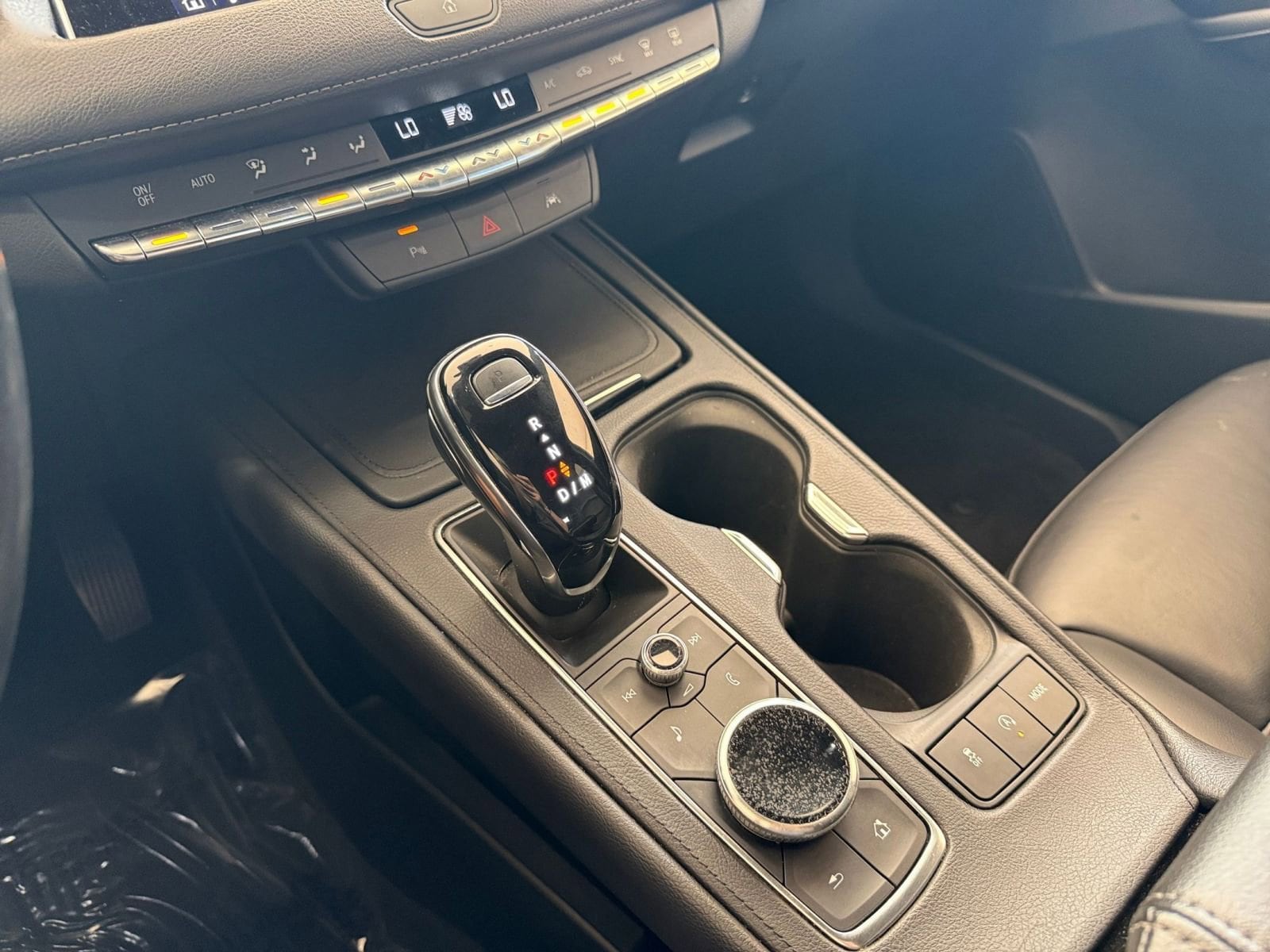 Thumbnail: 2023 Cadillac XT4 - 35