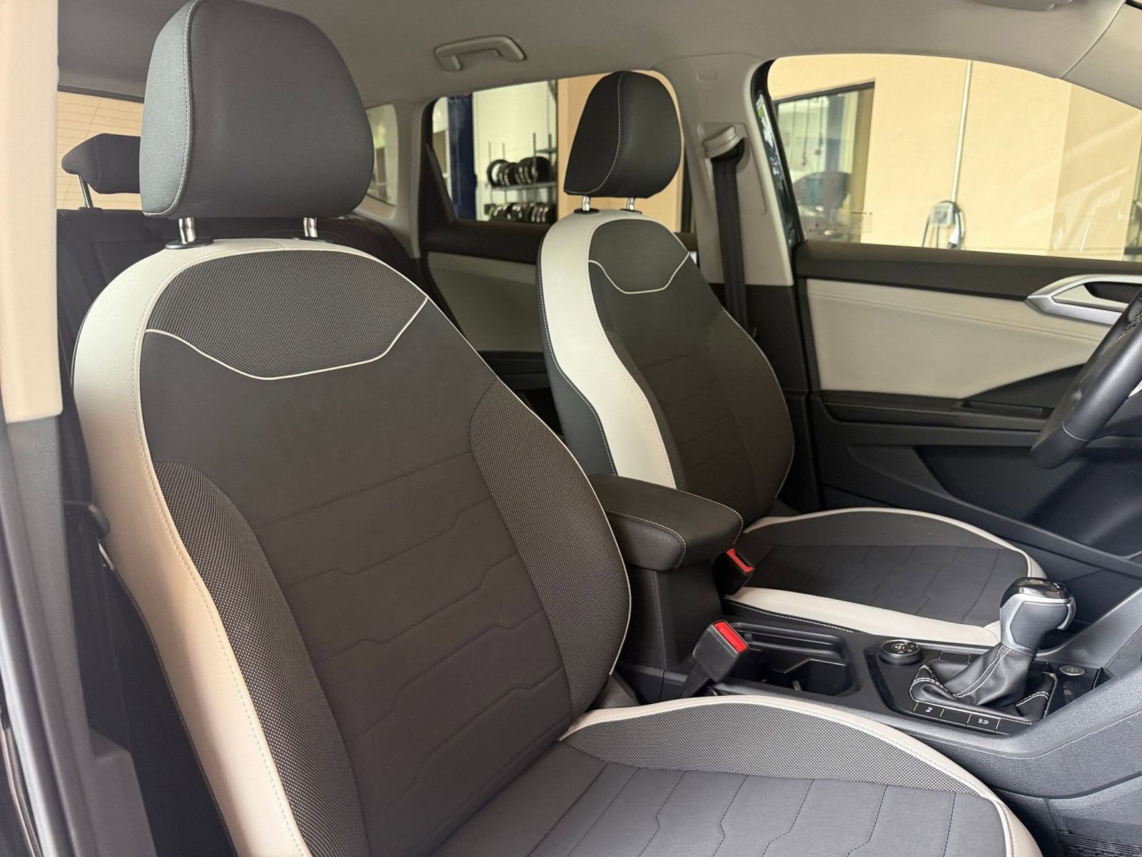 Thumbnail: 2025 Volkswagen Taos - 30