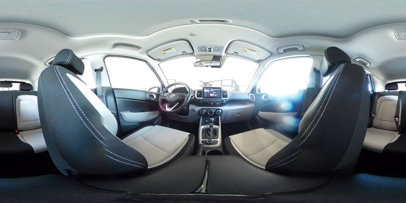 2025 Hyundai Venue SEL - Photo 42