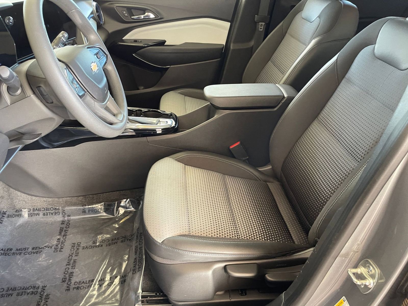 Thumbnail: 2025 Chevrolet Trax - 25