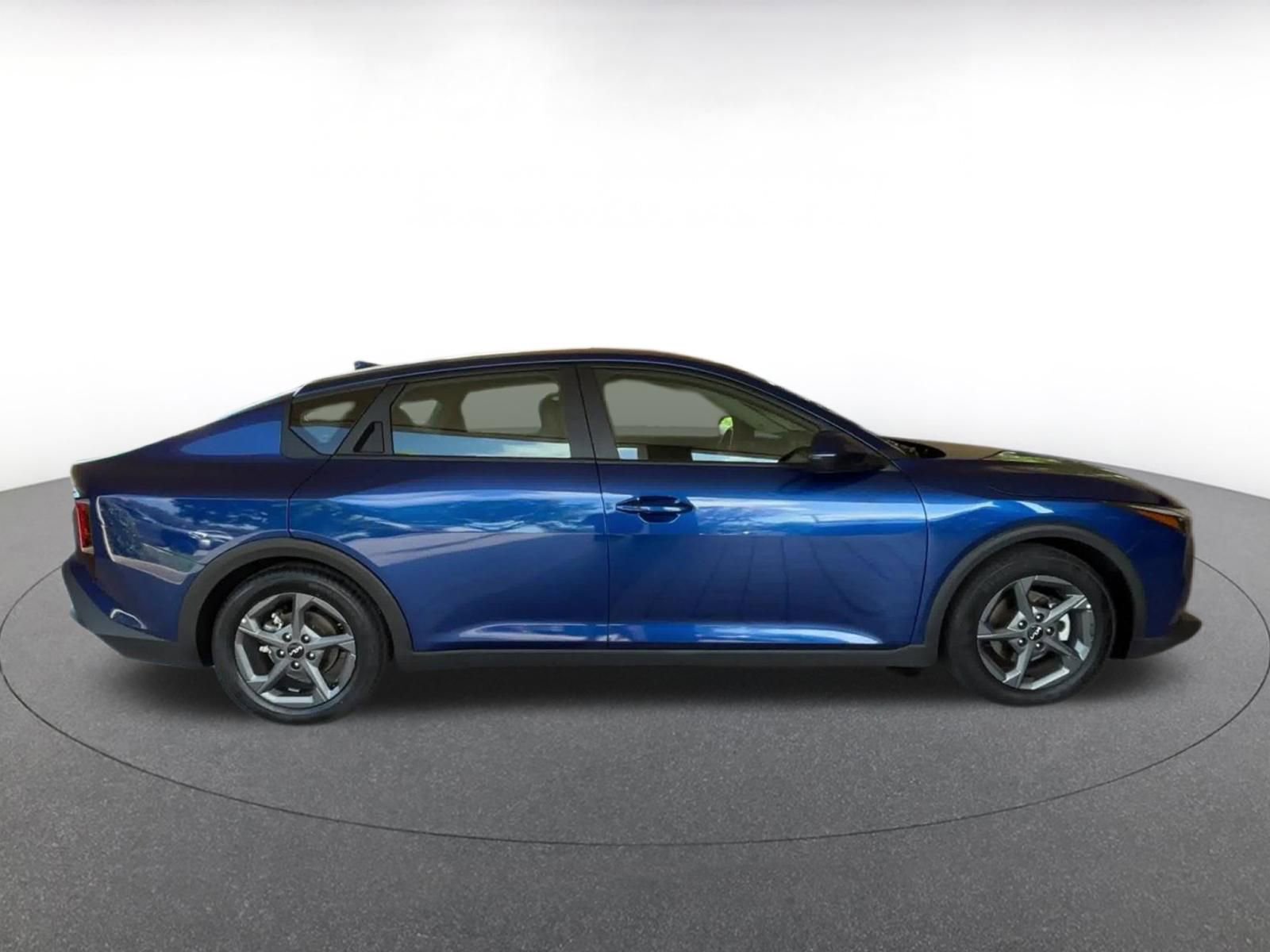 Thumbnail: 2025 Kia K4 - 16