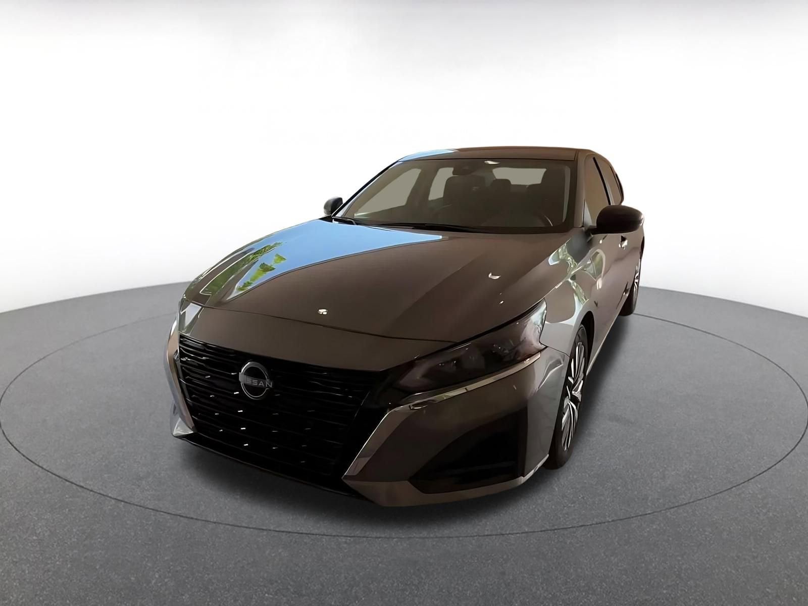 Thumbnail: 2025 Nissan Altima - 7