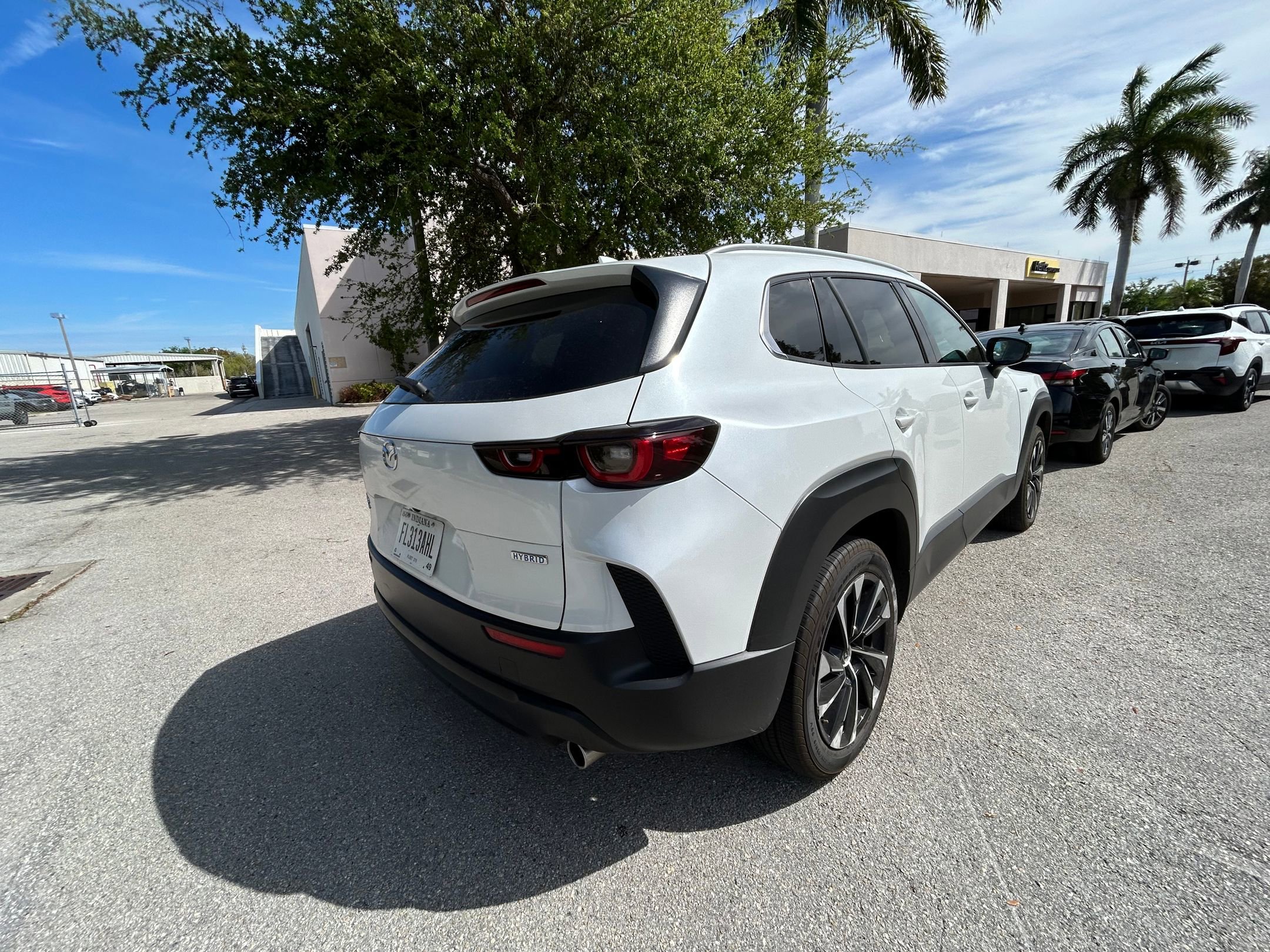 Thumbnail: 2025 Mazda CX-50 - 25