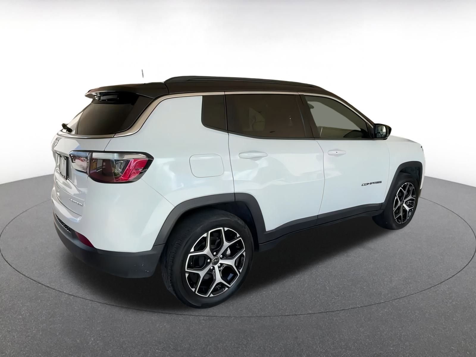 Thumbnail: 2025 Jeep Compass - 15