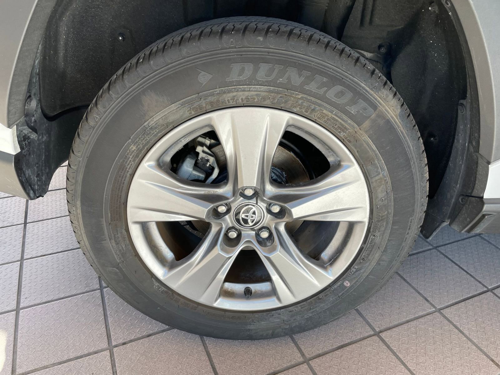 Thumbnail: 2025 Toyota RAV4 - 31