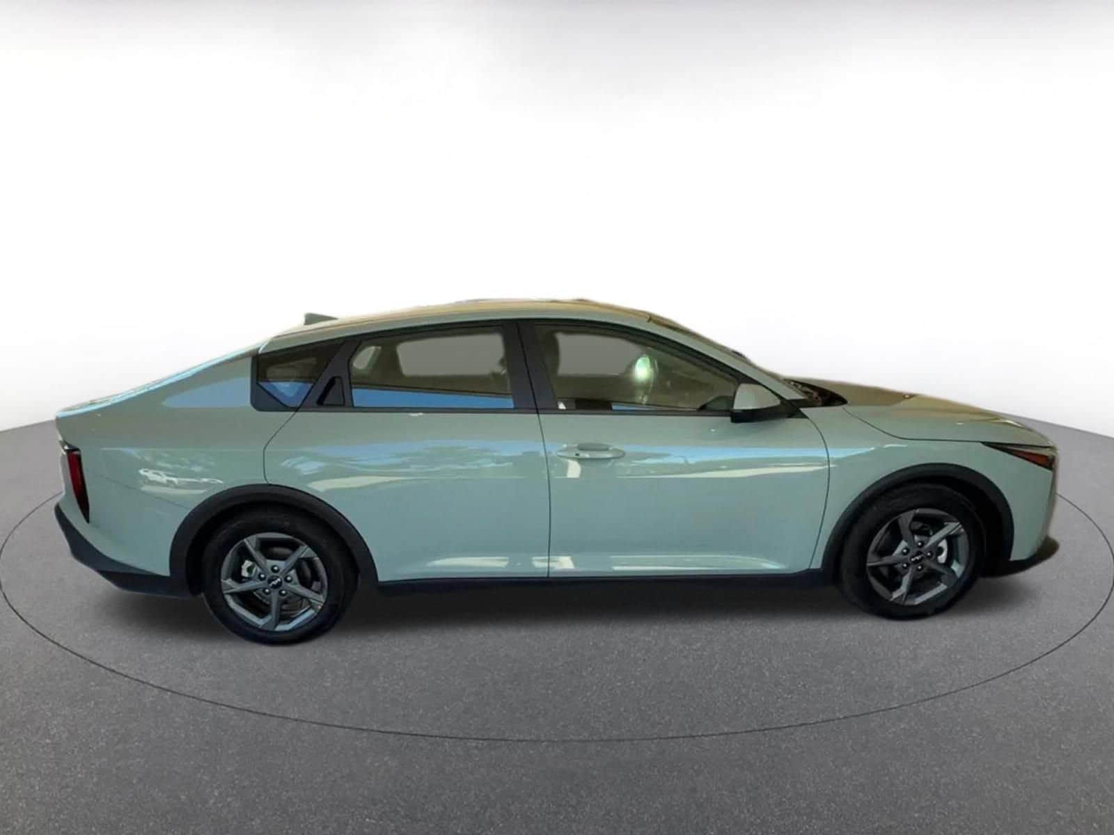 Thumbnail: 2025 Kia K4 - 15