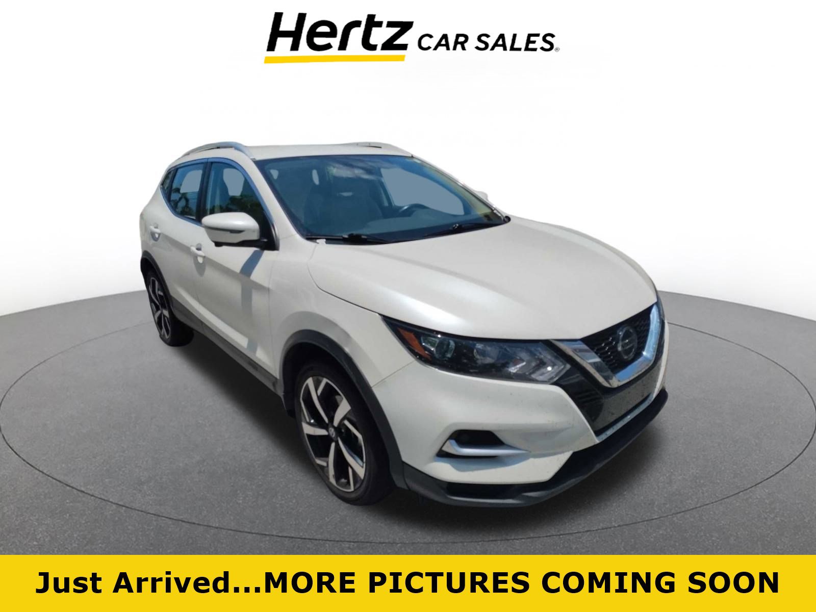 2022 Nissan Rogue Sport SL Hero Image