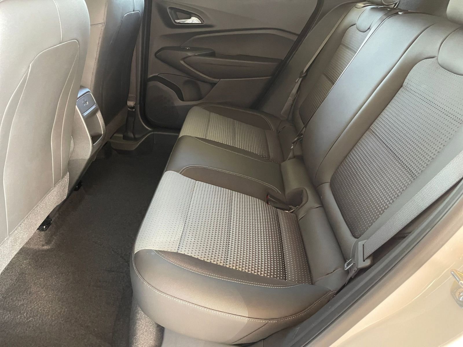 Thumbnail: 2025 Chevrolet Trax - 23