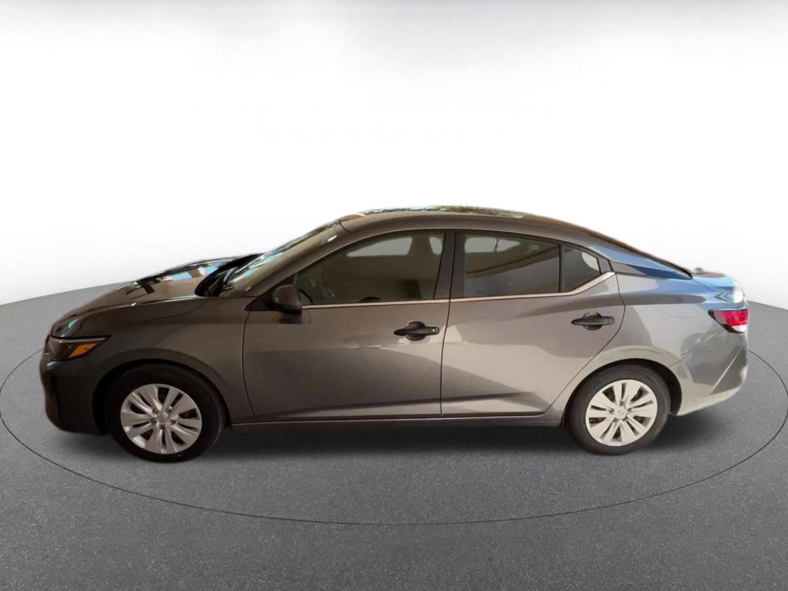 Thumbnail: 2025 Nissan Sentra - 9