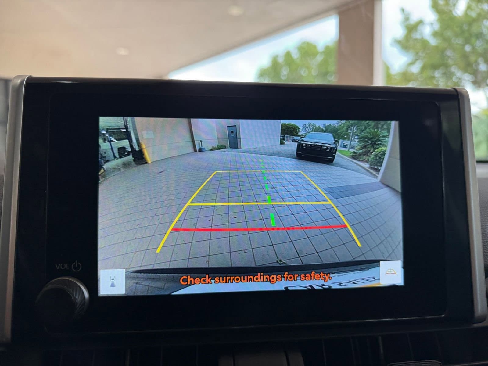 Thumbnail: 2025 Toyota RAV4 - 17