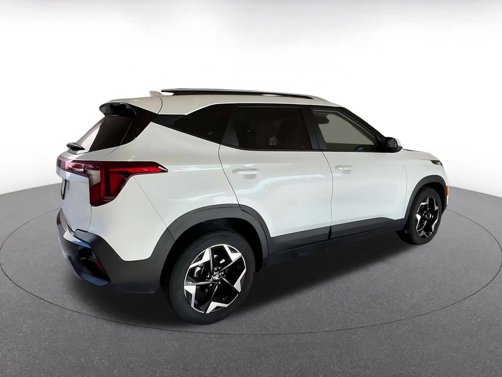 Thumbnail: 2025 Kia Seltos - 15