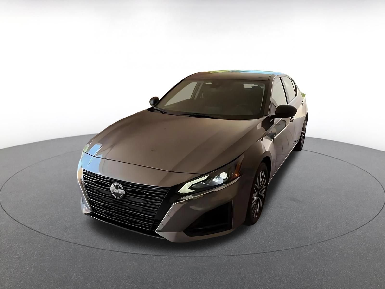 Thumbnail: 2025 Nissan Altima - 4