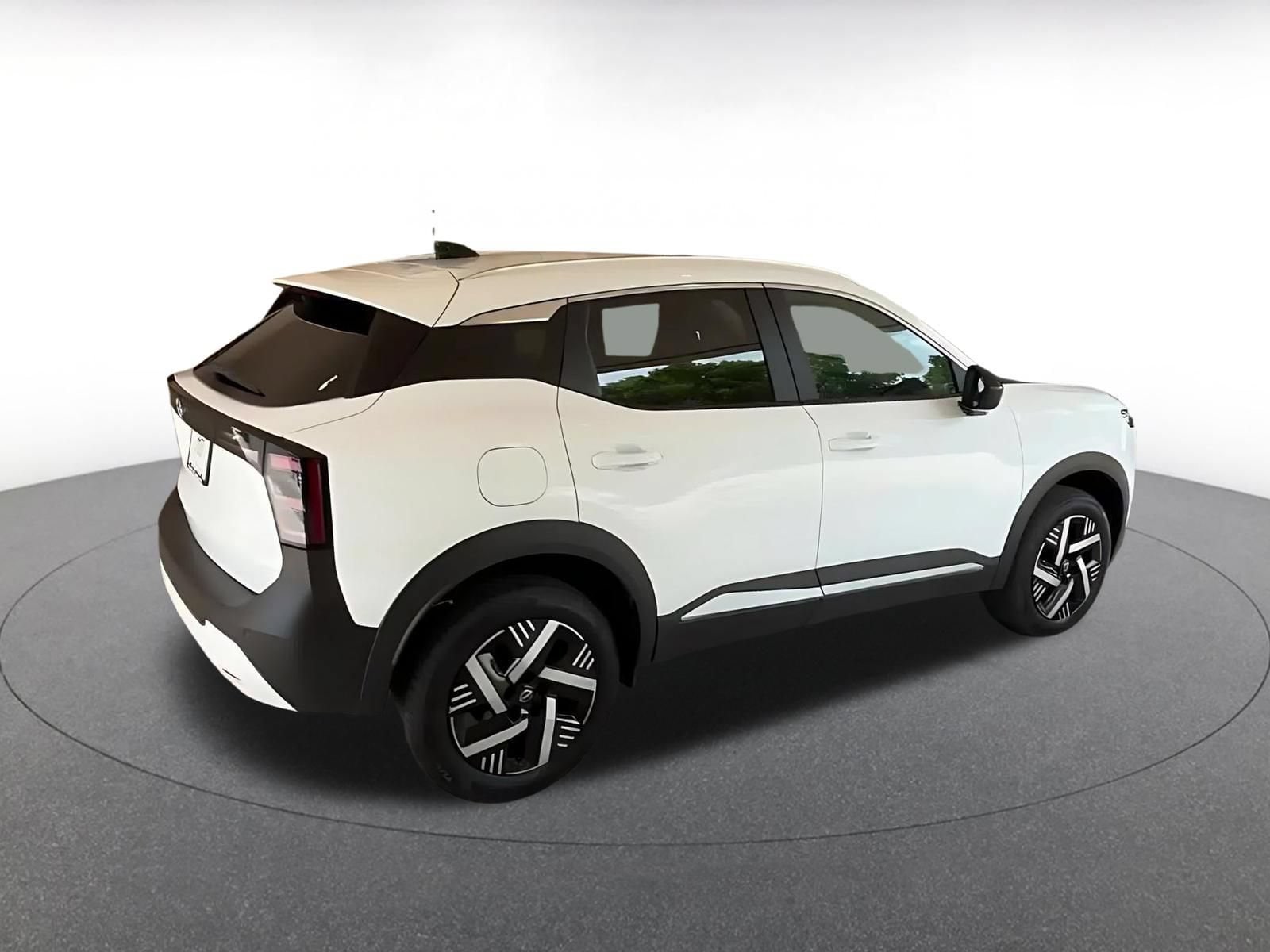 Thumbnail: 2026 Nissan Kicks - 12