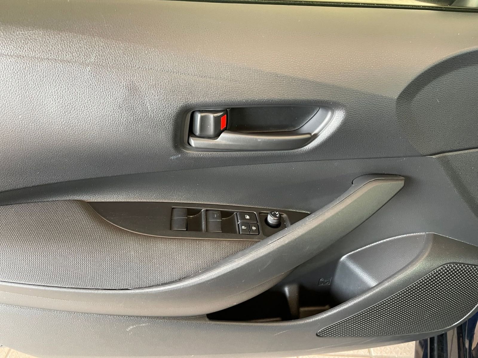 Thumbnail: 2025 Toyota Corolla - 31