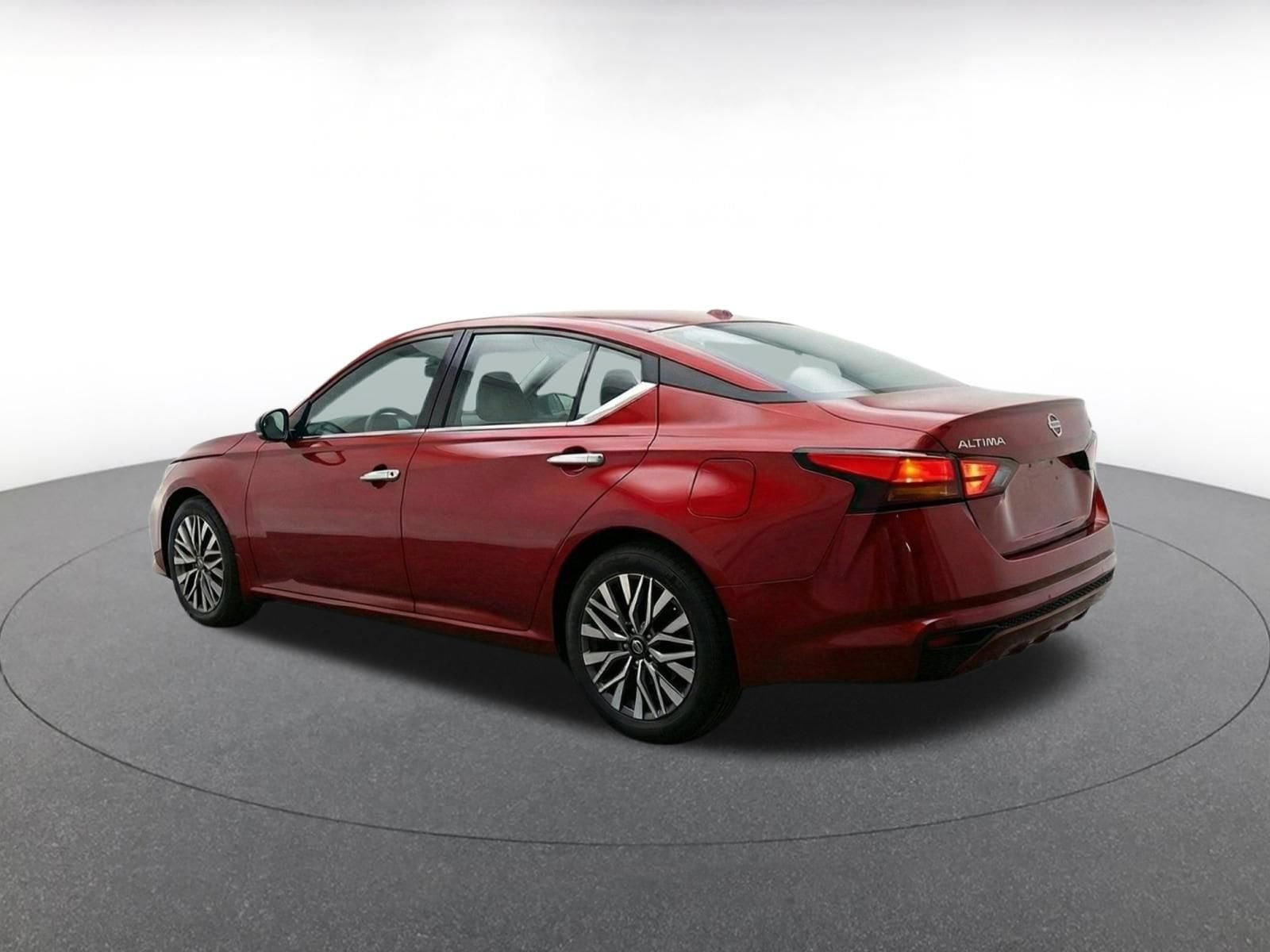 Thumbnail: 2025 Nissan Altima - 11
