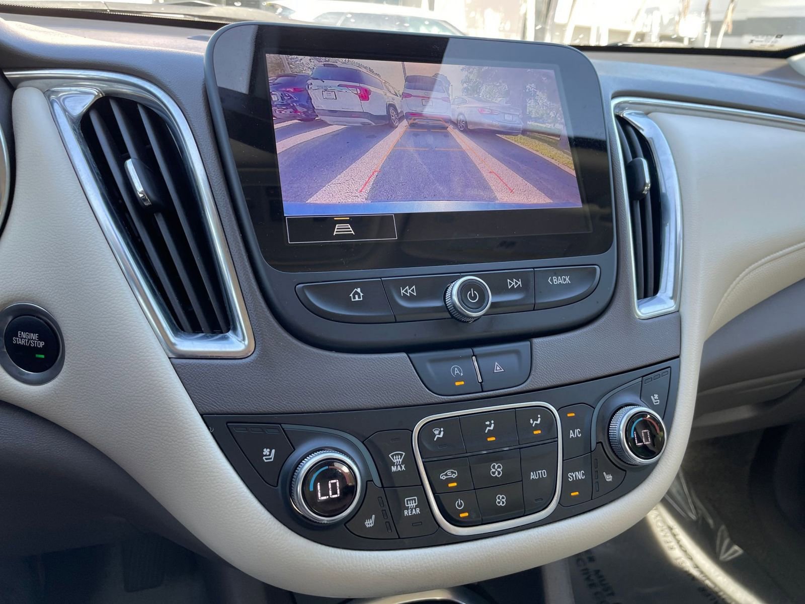 Thumbnail: 2024 Chevrolet Malibu - 18