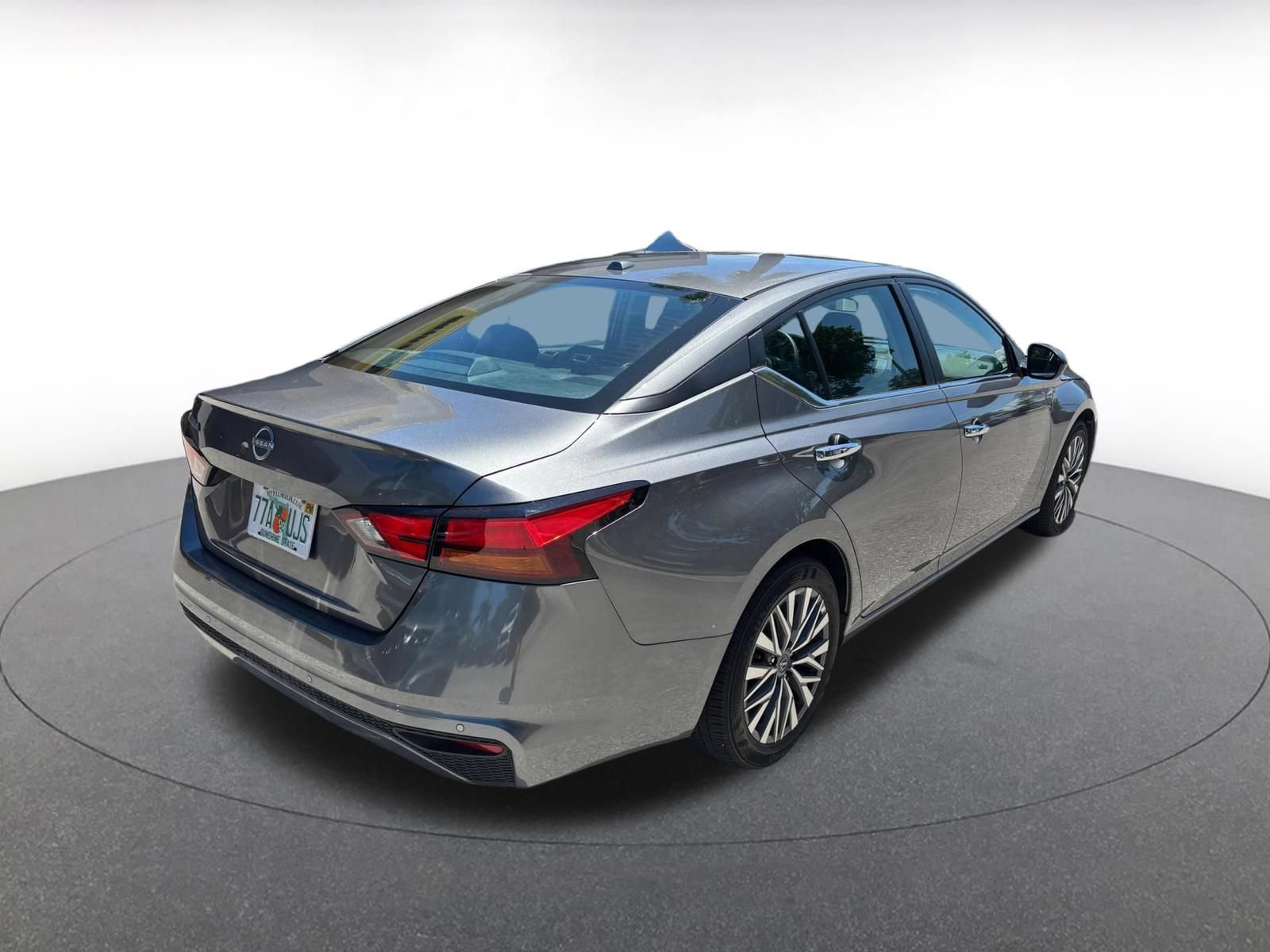 Thumbnail: 2025 Nissan Altima - 17