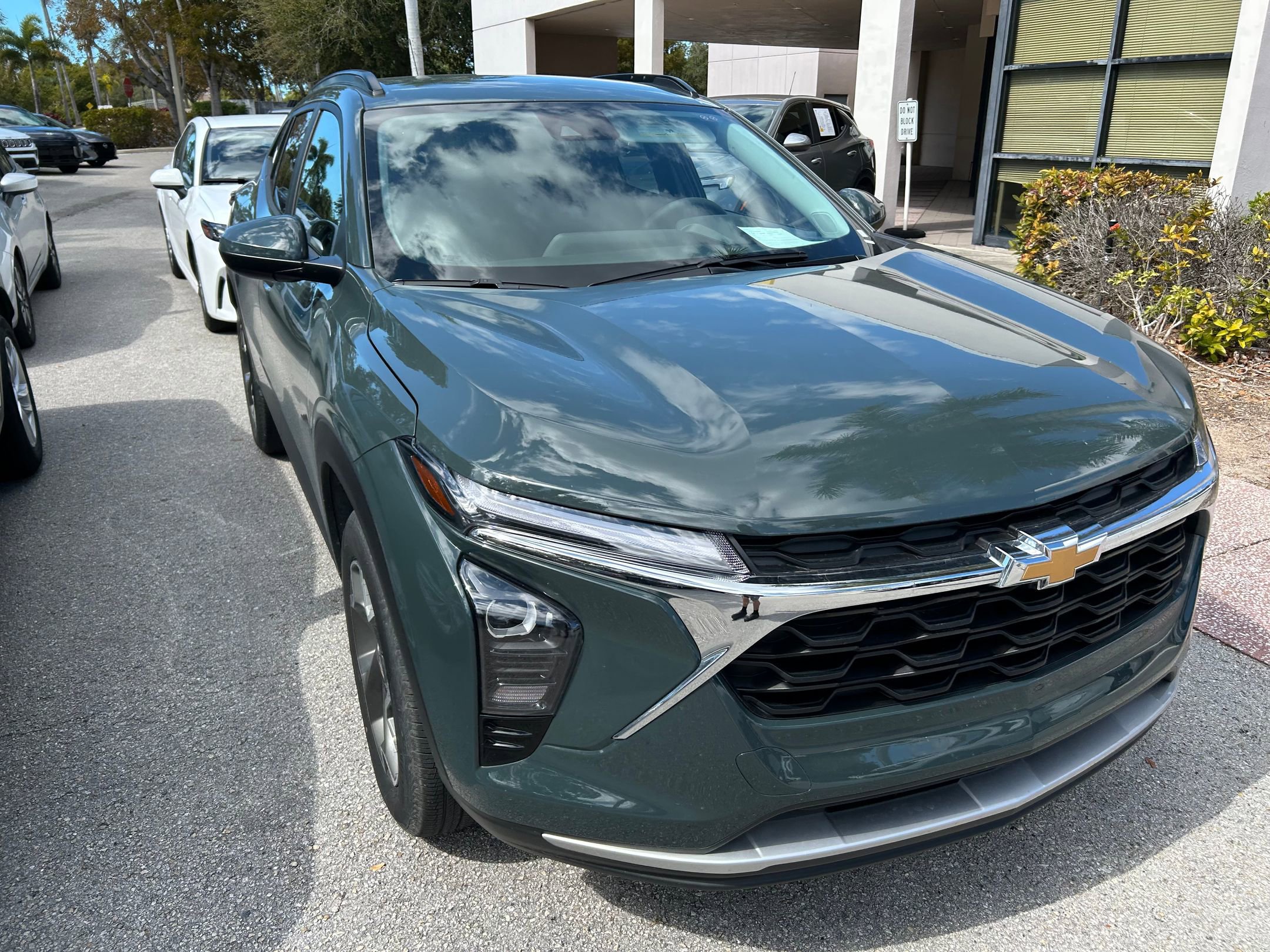 Thumbnail: 2025 Chevrolet Trax - 18