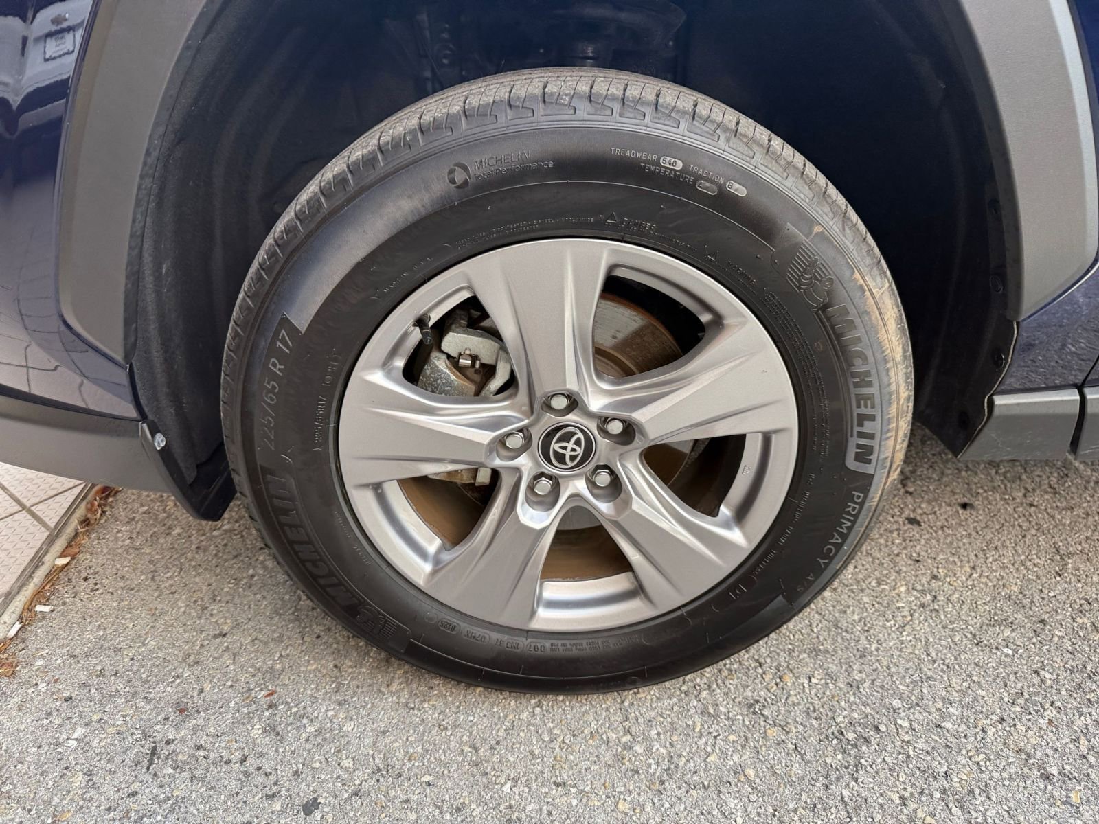 Thumbnail: 2025 Toyota RAV4 - 34