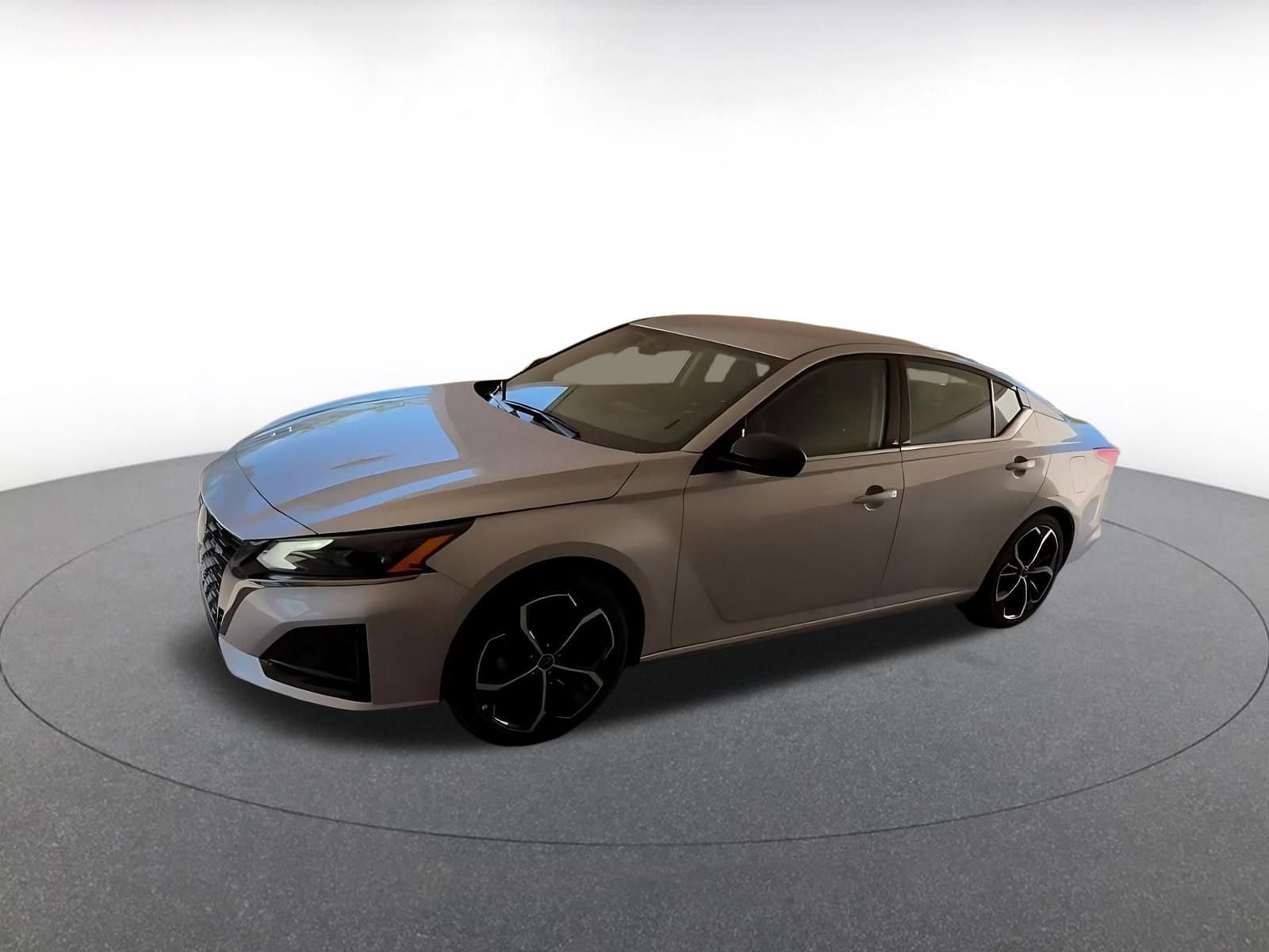 Thumbnail: 2025 Nissan Altima - 8