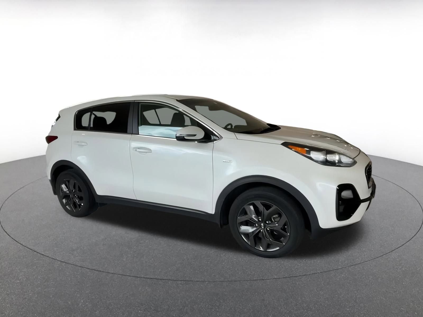 Thumbnail: 2022 Kia Sportage - 2