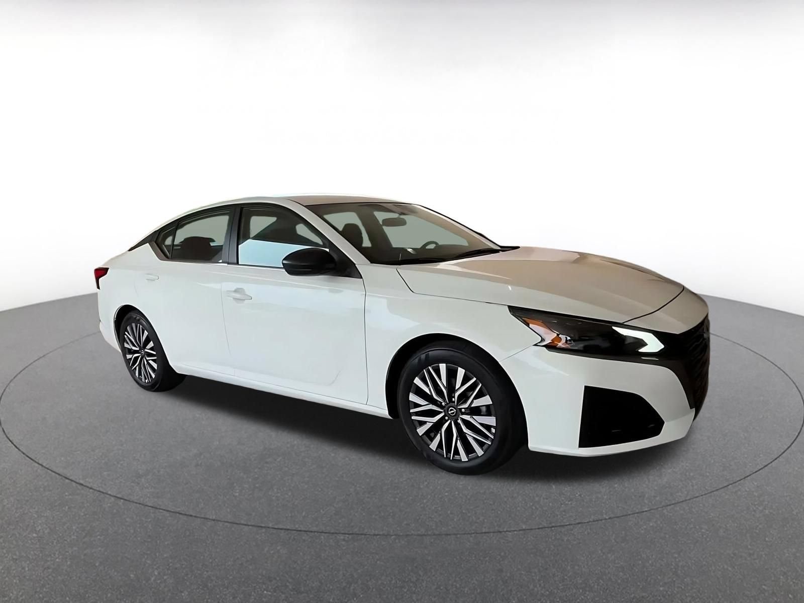 Thumbnail: 2026 Nissan Altima - 2