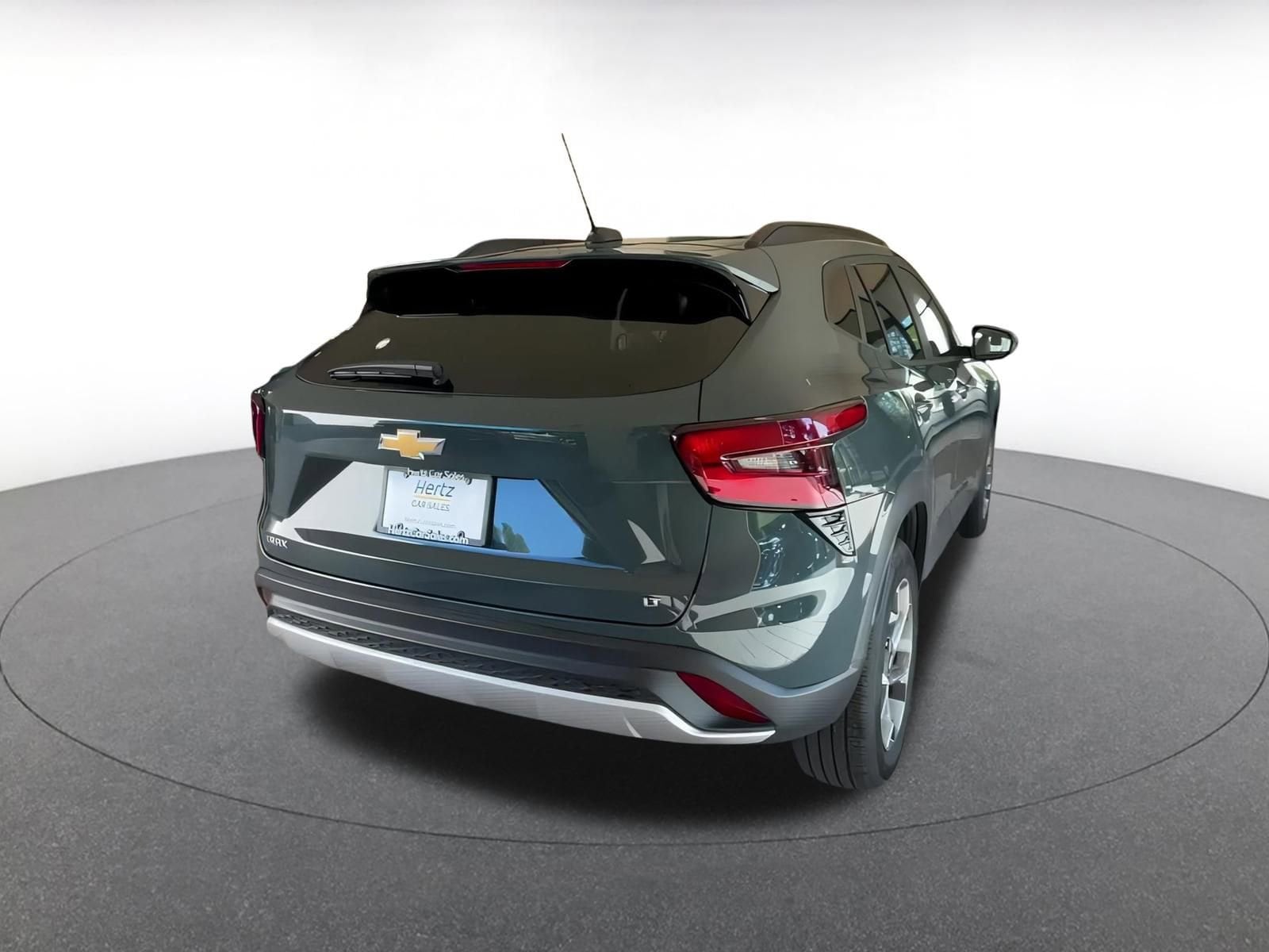 Thumbnail: 2025 Chevrolet Trax - 22