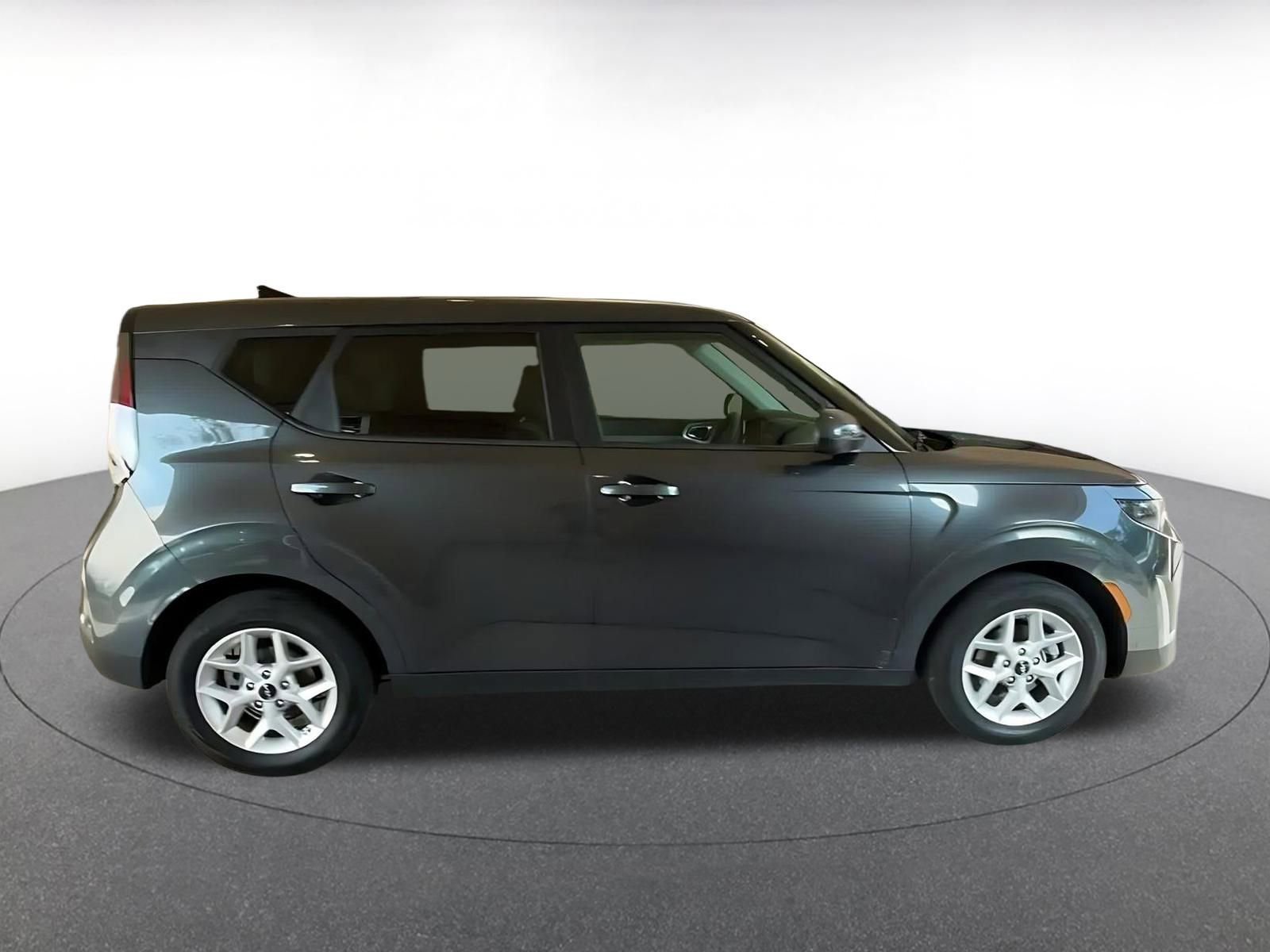 Thumbnail: 2025 Kia Soul - 16