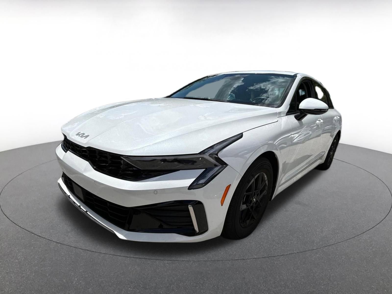 Thumbnail: 2025 Kia K5 - 3