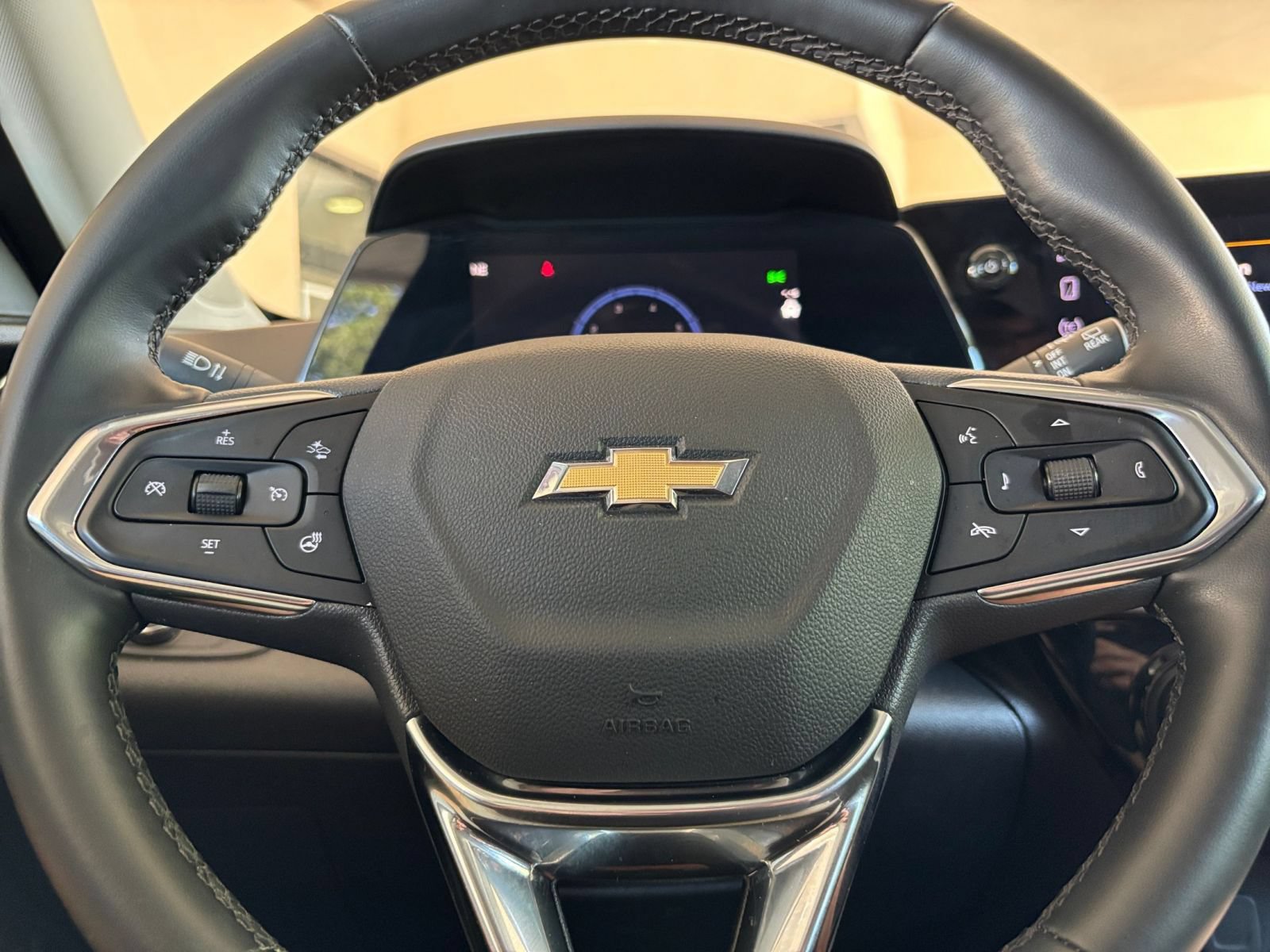 Thumbnail: 2025 Chevrolet Trax - 27