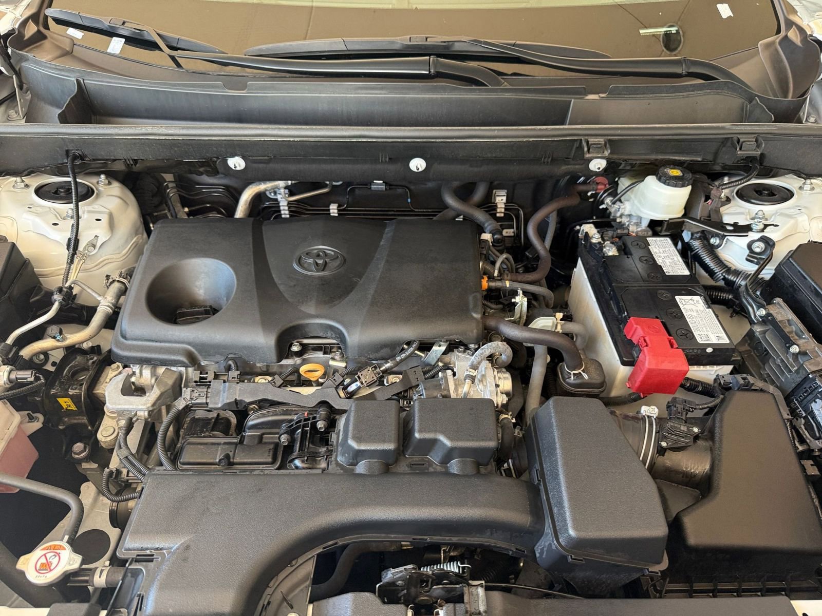 Thumbnail: 2024 Toyota RAV4 - 25