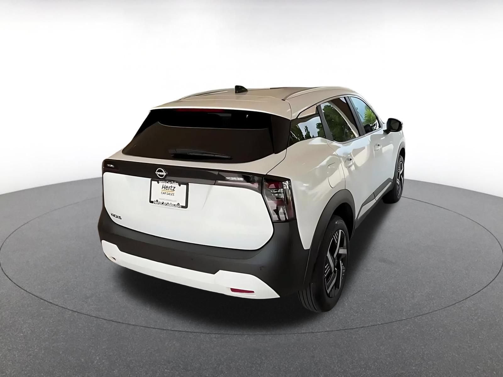 Thumbnail: 2026 Nissan Kicks - 11