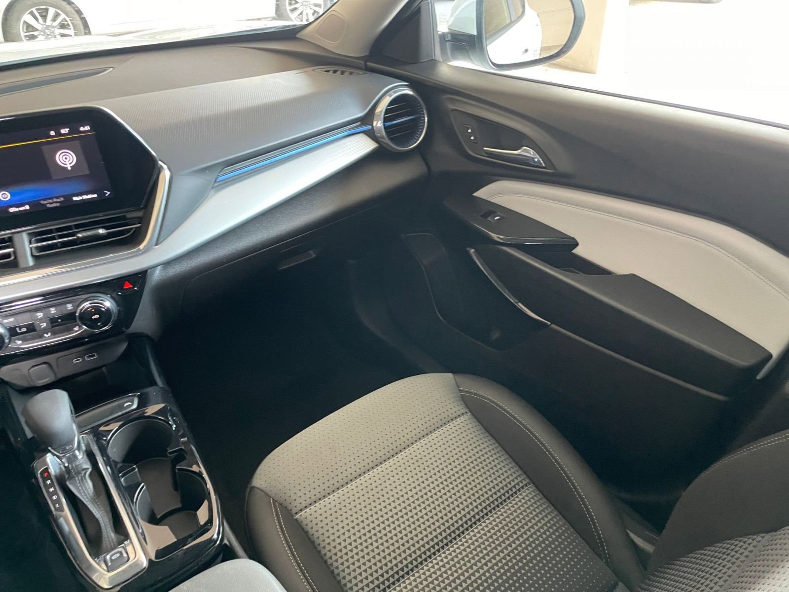 Thumbnail: 2025 Chevrolet Trax - 33